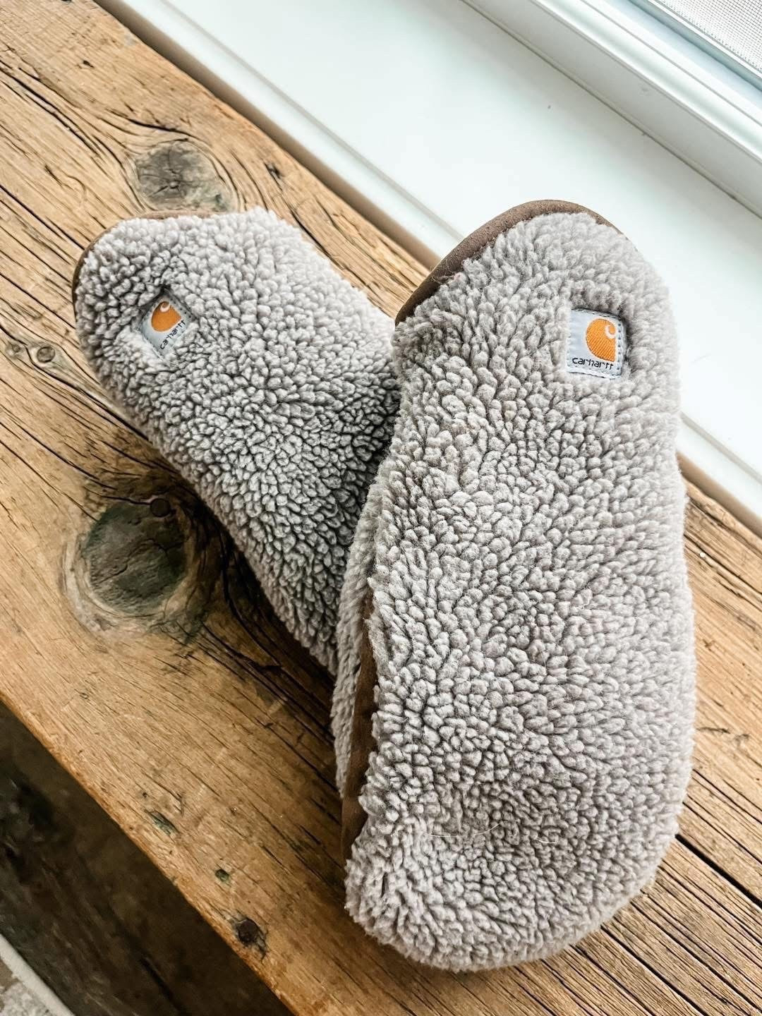 Many of you asked about the mitten version of my fave gloves and here they are! I’ve had these for years and they’ve held up amazingly and are so warm! These would make a nice gift 

#LTKFindsUnder50