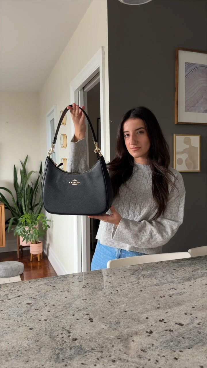 the COACH Teri hobo bag is the perfect purse for any book lover — plenty of room for your current read + room to spare !!

#LTKSaleAlert #LTKGiftGuide #LTKCyberWeek