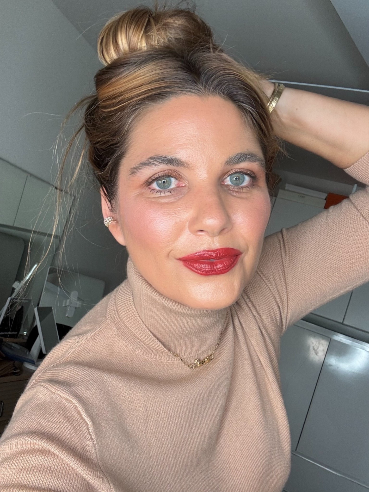 Sweater: medium 
Lips: red shock 
💄💋

#LTKFindsUnder50 #LTKHoliday #LTKBeauty