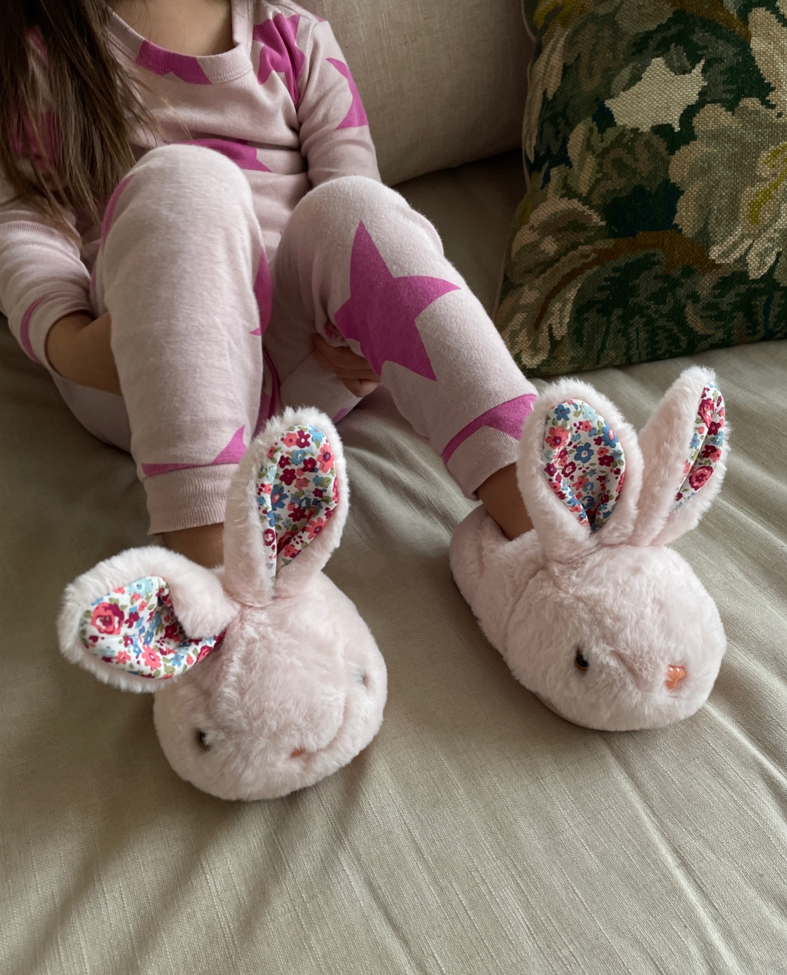 Gemma wears these bunny slippers around the house every day—they’d be so cute in an Easter basket! Under $20 Amazon find

#LTKfamily #LTKunder50 #LTKkids