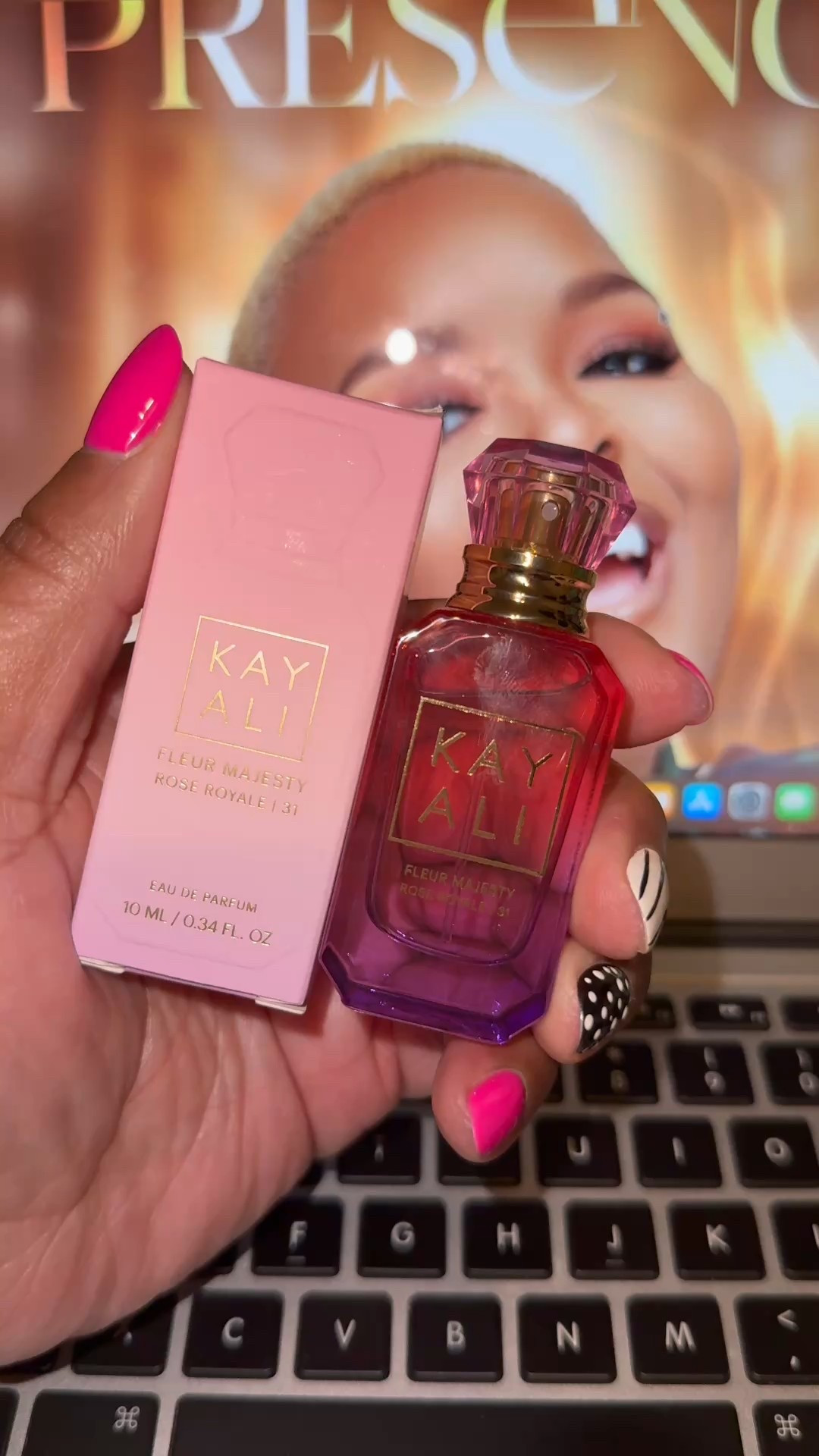 💜🩷 KayAli Fleur Majesty Rose Royale | 31💜🩷

	•	Top Notes: Mandarin, Orange, Juicy Pear, Sweet Peach 
	•	Middle Notes: Magnolia, White Peony, Rose Centifolia, Violet Wood
	•	Dry Notes: Vetiver, KAYALI Signature Accord, Ambrox® Super, Vanilla, Praline, Musk


#LTKFindsUnder50 #LTKBeauty #LTKFindsUnder100