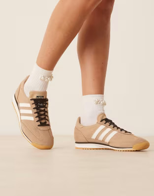adidas Originals SL 72 OG trainers in beige and white | ASOS (Global)