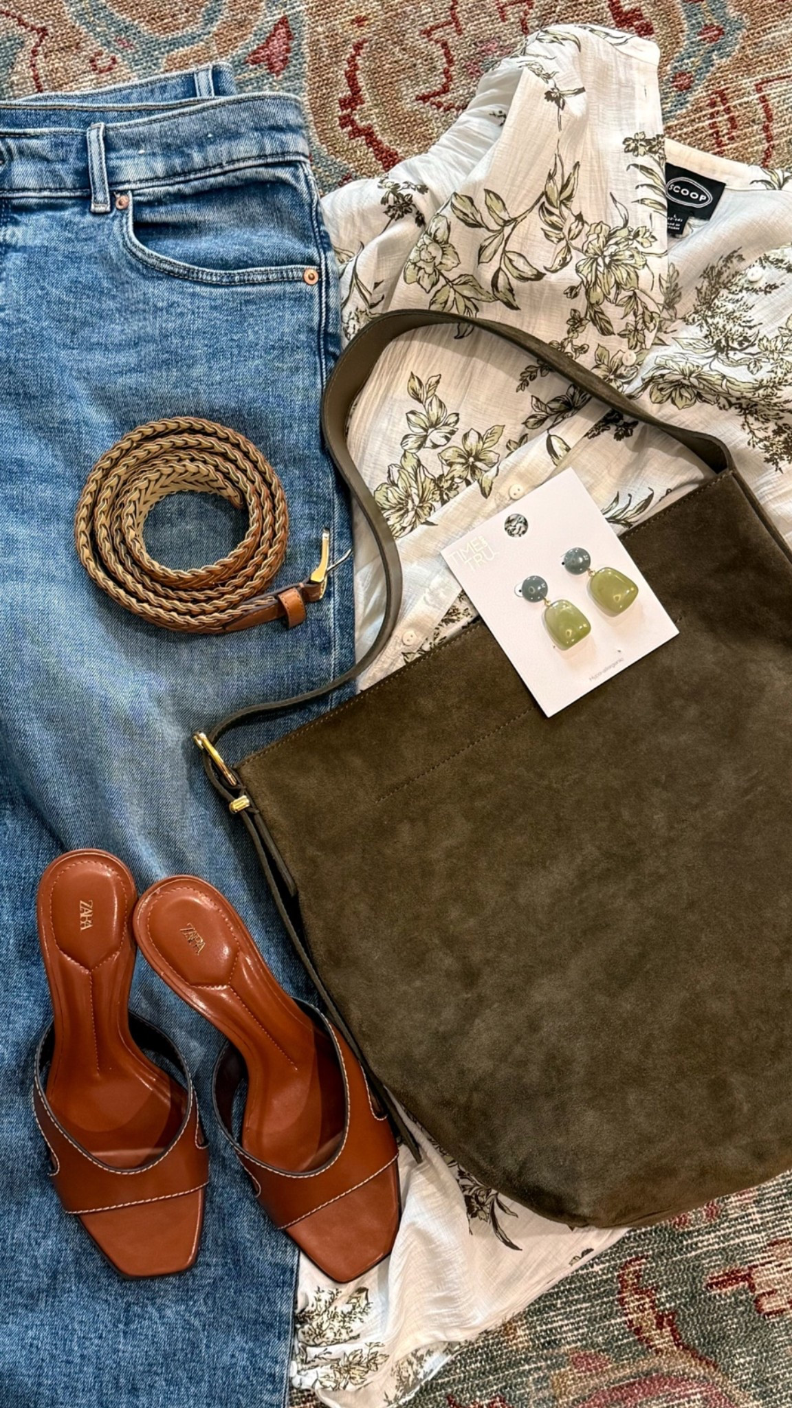 Summer midsize outfit Inspo!