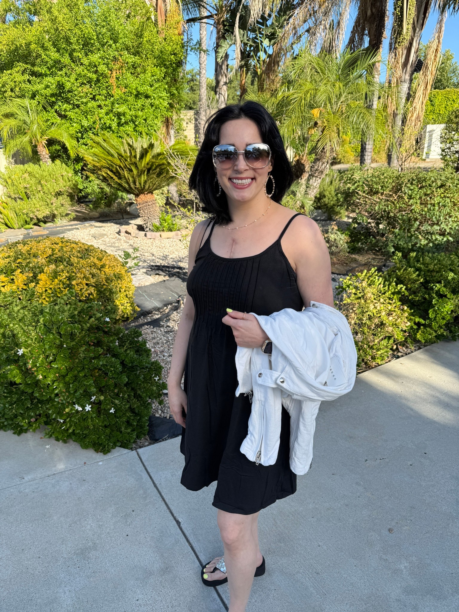 Very comfortable women’s summer dress in black. They have more color options available. #dresses 