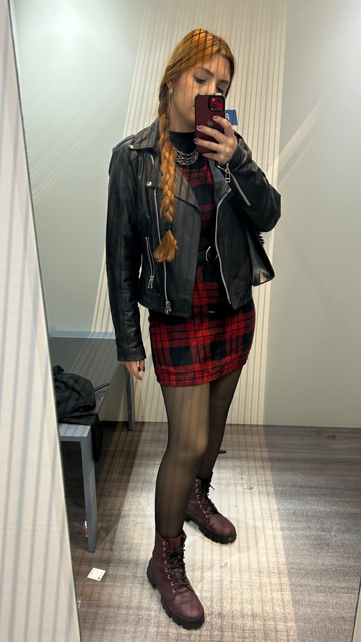 Depois de ficar louca atrás da meia calça pelúciada, finalmente achei! Tô apaixonada, agora posso usar minhas saias e vestidos tranquila no frio 😎

#LTKbrasil #LTKwinter