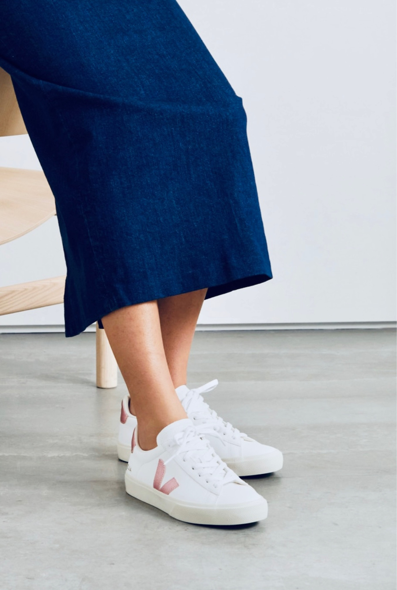 Pink is my recently favorite
Don’t miss the chance to get your #VEJA with the discount “EXTRA20” at NET-A-PORTER .


#LTKUnder100 #sale 

#LTKstyletip #LTKSale #LTKAsia
