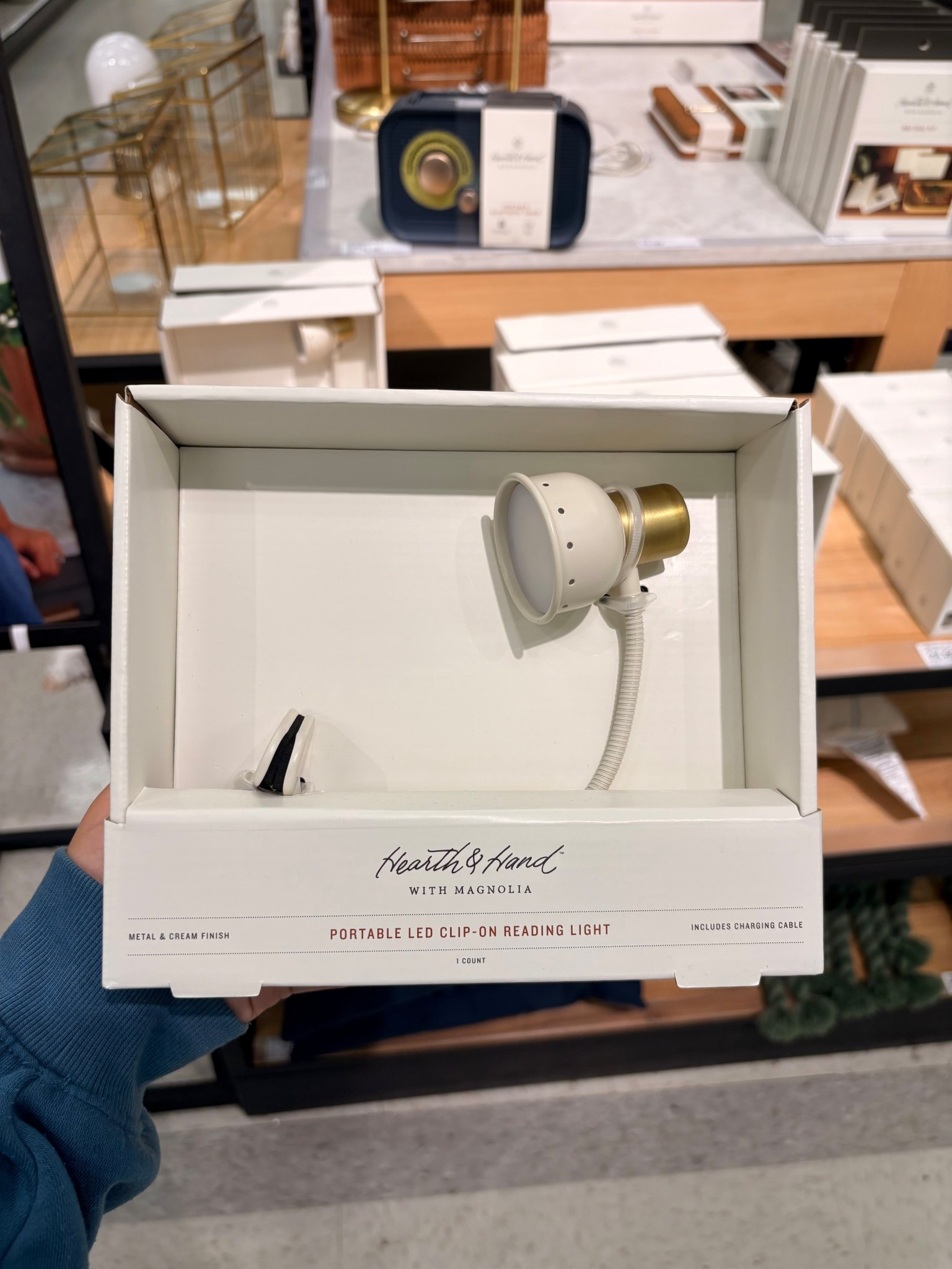 #targetfinds #hearthandhome #magnolia #giftguide #portable #light

#LTKGiftGuide