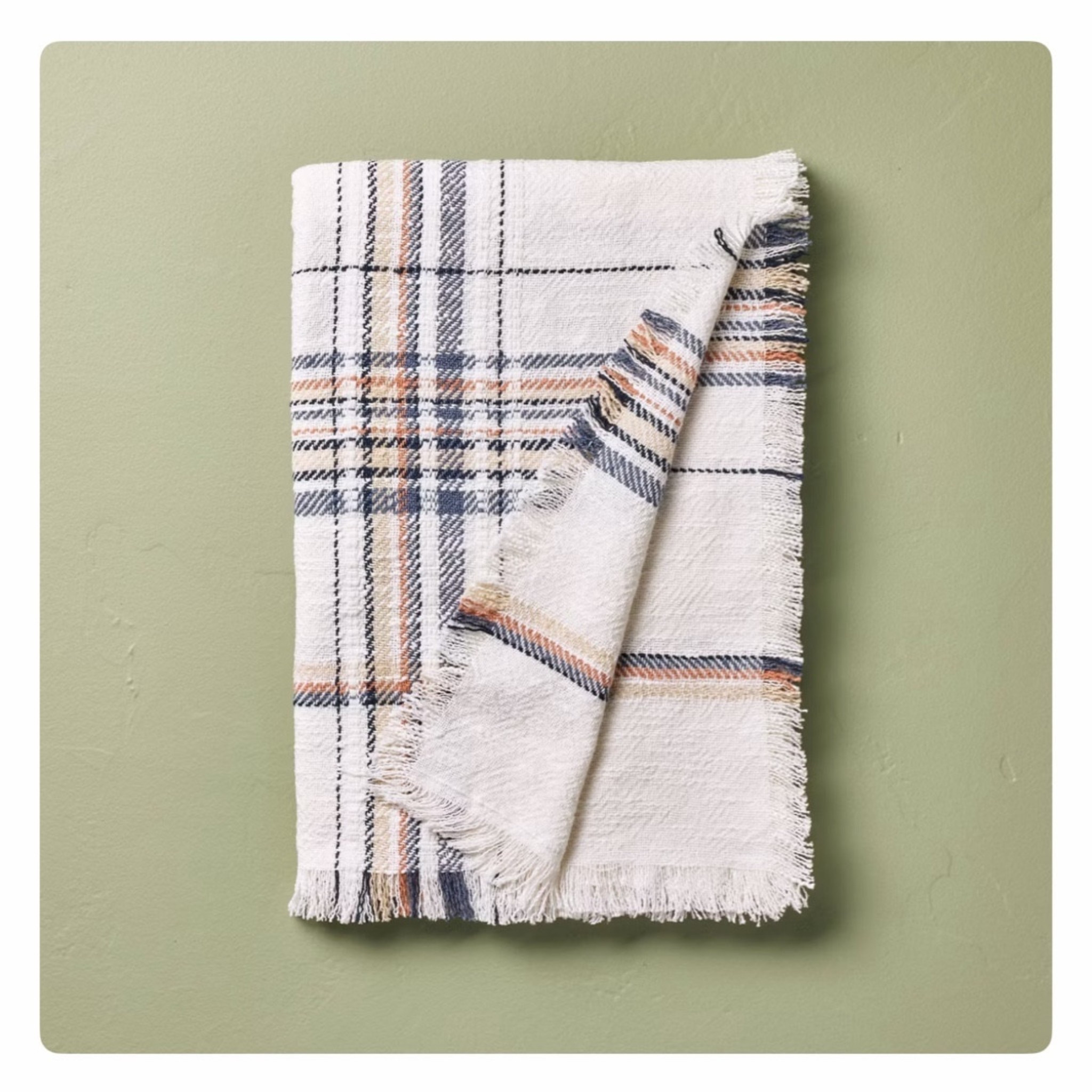 Such a pretty blanket for winter/spring transition

#LTKHome #LTKFindsUnder50 #LTKSeasonal