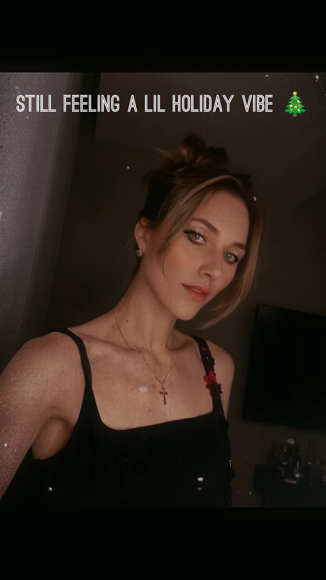 Still feeling holiday vibey how about you? 🎄

#LTKootd #LTKSaleAlert #LTKBeauty