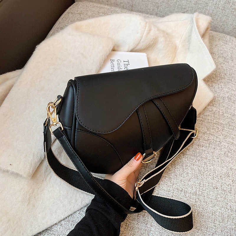 Woman 2023 Autumn New Fashion Korean Diagonal Straddle Bag Simple Net Red Saddle Bag 4 Colours | DHGate