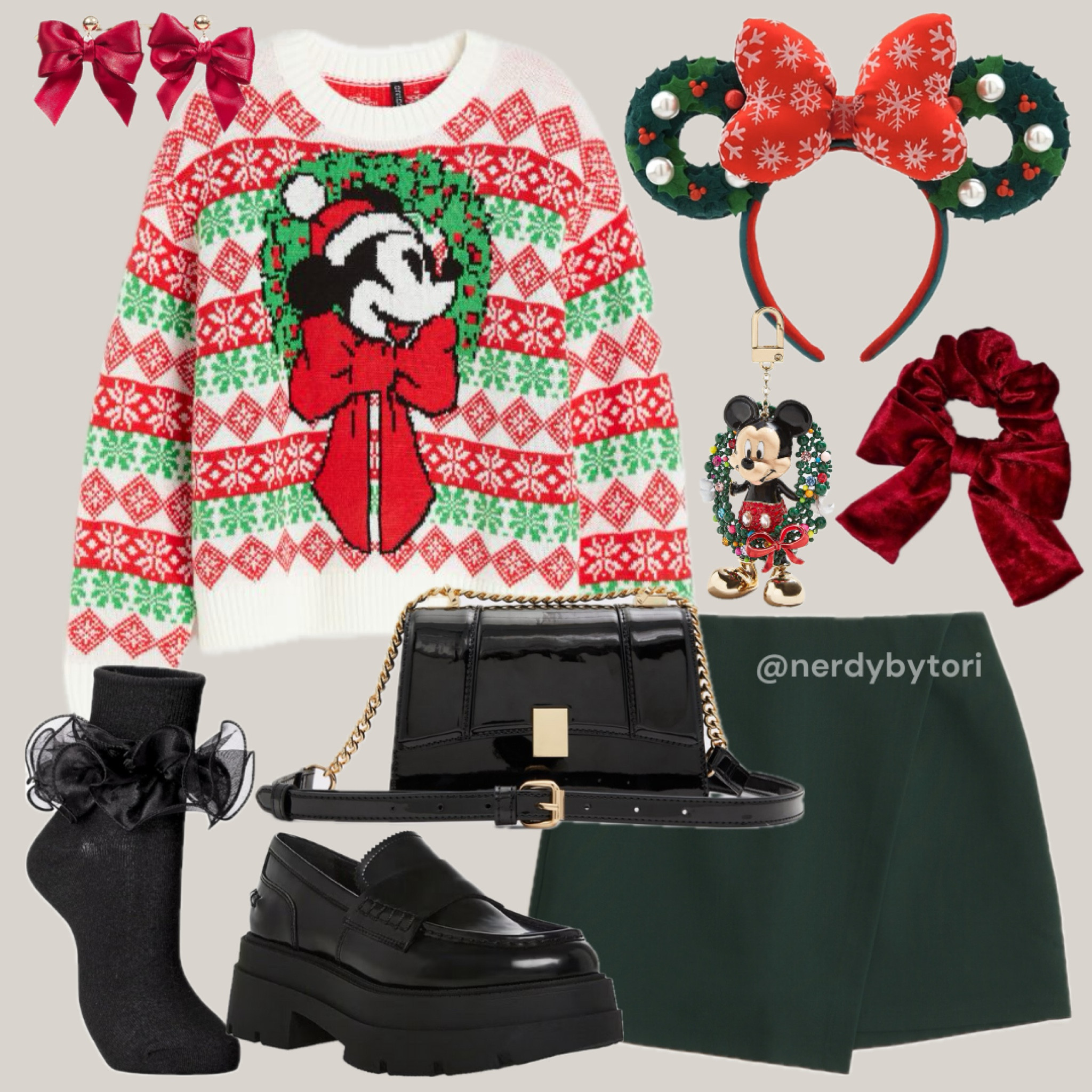 Coquette Christmas 🎀🎄🎁
Bag: Aldo “Crotoruaax”
Ears: Disney parks 2021