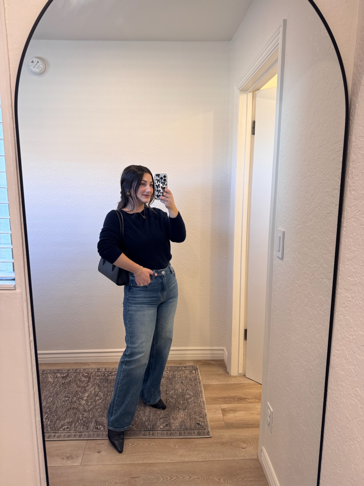 Winter staples that all work together: luxe washable silk, the softest Mongolian cashmere, classic relaxed denim, and the perfect Italian leather shoulder bag!

Sizing: Jeans 27, Skirt S, Sweater XS. (All TTS)

#LTKFindsUnder100 #LTKPetite #LTKootd