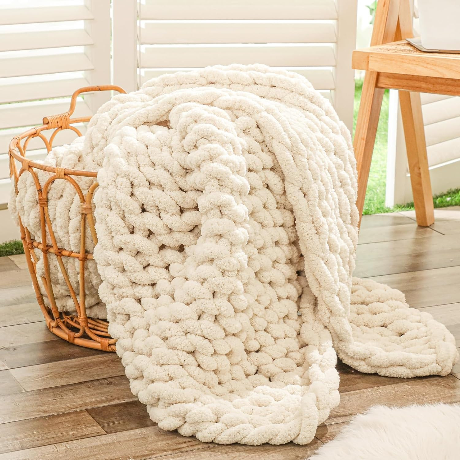 Bigacogo Chunky Knit Throw Blanket for Couch, 40x60 inches, Beige | Amazon (US)