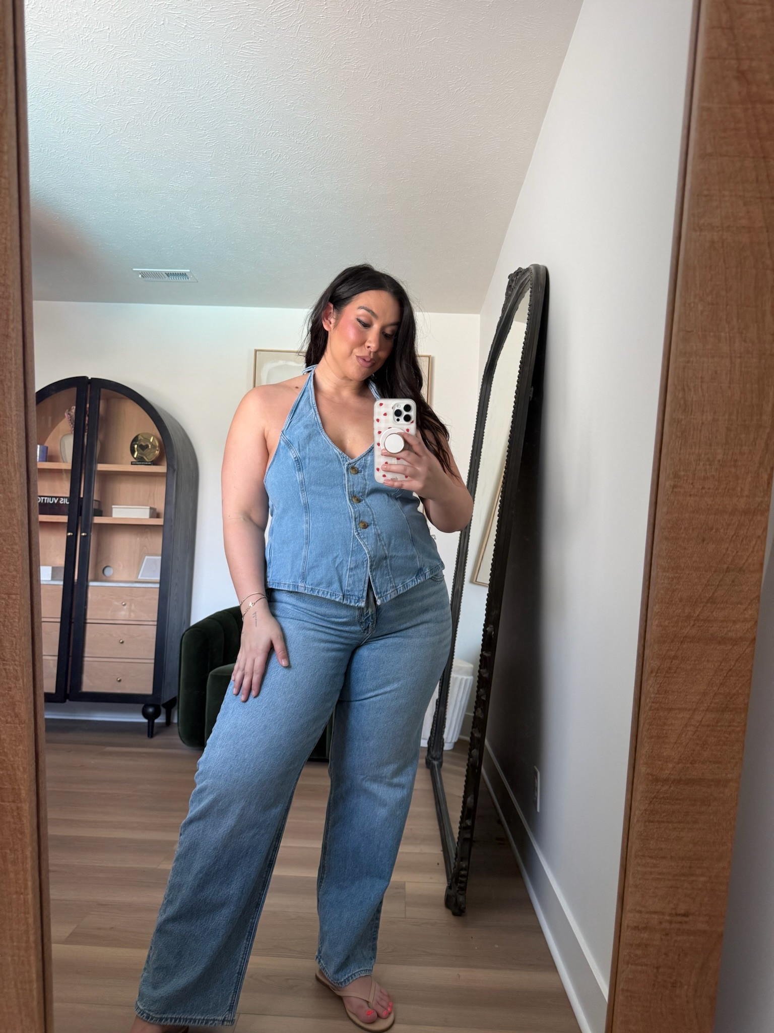 Midsize spring outfit! Size XL top and size 16 jeans
-
-
-
Casual outfit inspo, curvy outfit inspo, curvy jeans, flowy top, midsize fashion, midsize style, size 14, size 16

#LTKSeasonal #LTKMidsize #LTKootd