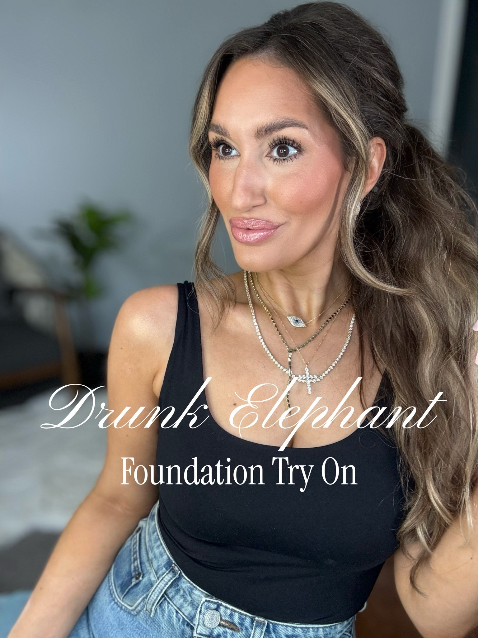 Shade info on all products used: 


Charlotte flawless filter 4
Foundation 6N
Concealer 29N
Blush Creamy Peach 
Bronzer baking gloves 
Lip liner toffee talk 
Tarte Gloss stick Rose Shimmer
Hourglass pressed powder medium
Rare beauty eyeshadow stick Contentment