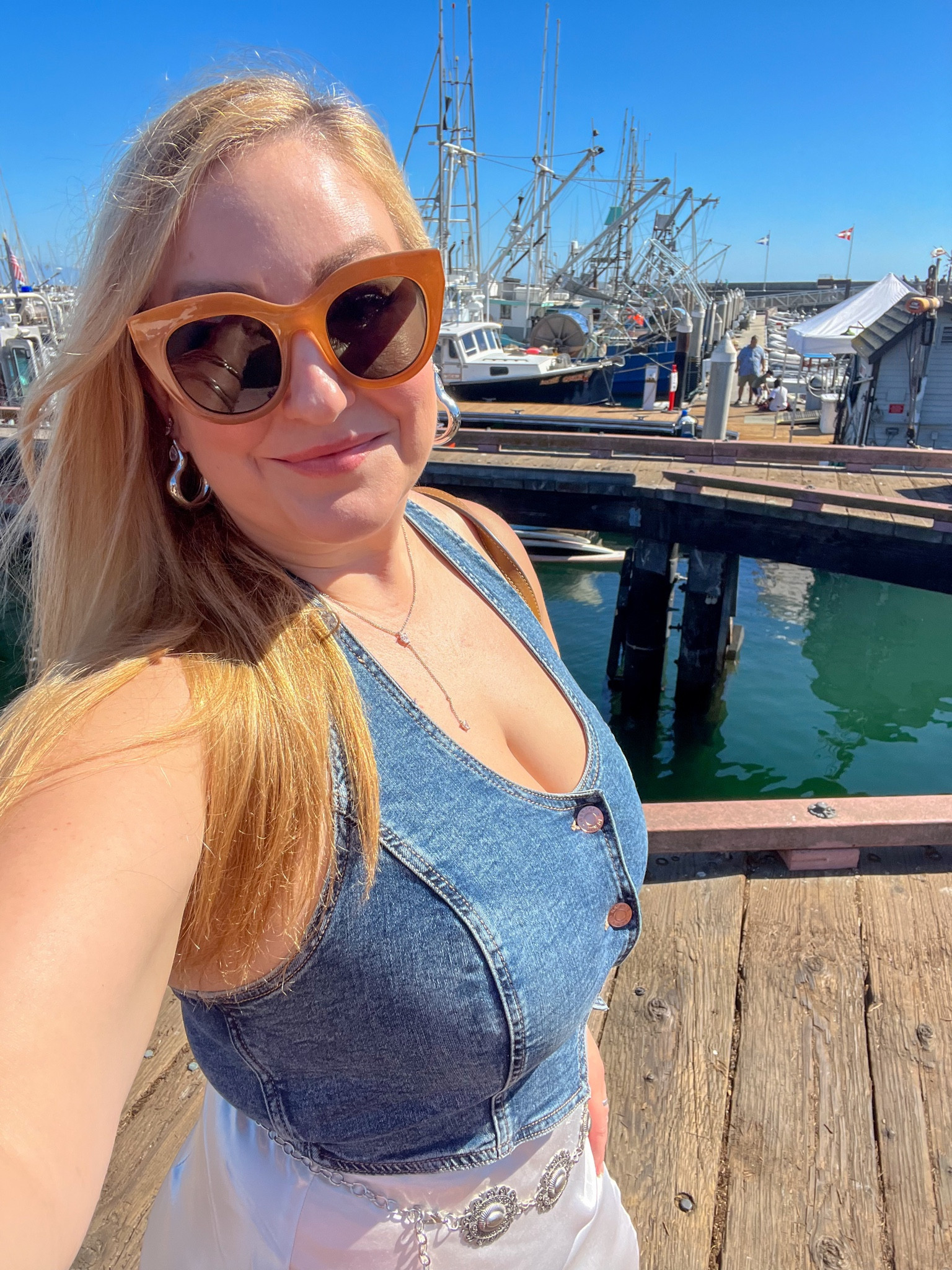 Denim halter vest is so fun and a must IMO 

#LTKplussize #LTKmidsize #LTKstyletip