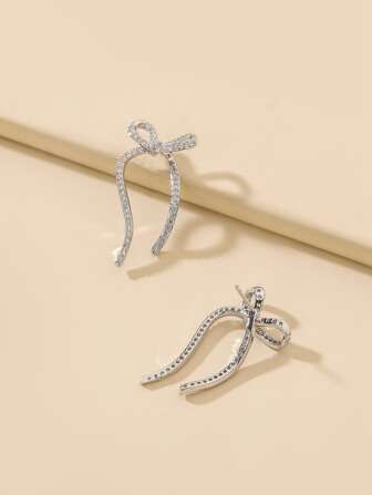 Rhinestone Decor Bow Design Stud Earrings | SHEIN