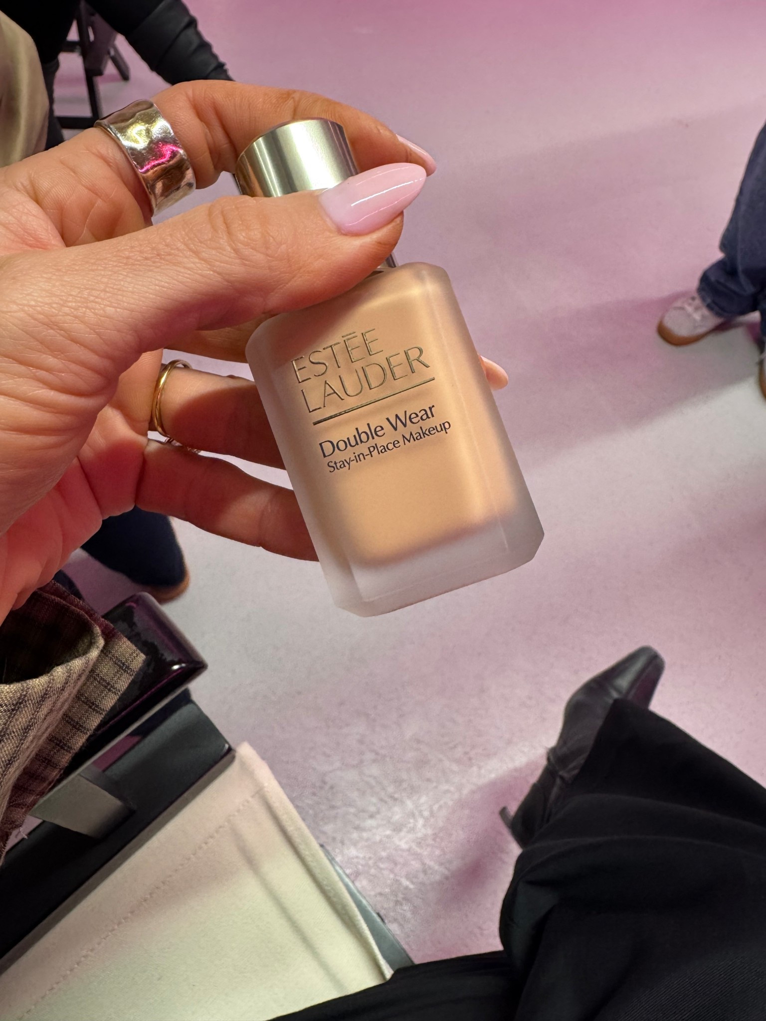 New Estée Lauder double wear foundation reformulation is a must buy! 
Gorgeous light texture. Breathable, hydrating and 60 shades to choose from! 
My shade match is 3w0 warm creme x