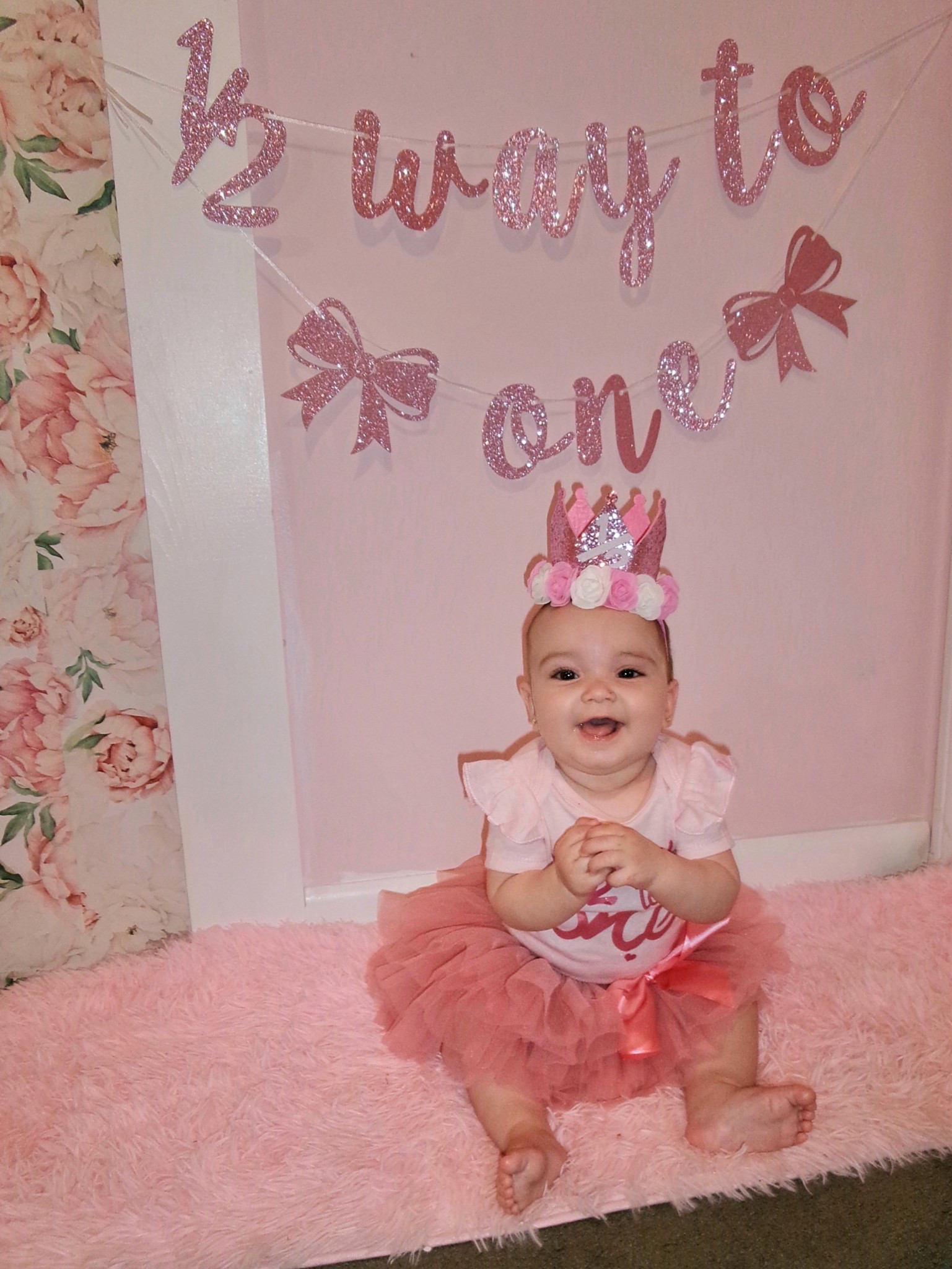 6 months birthday shoot 🎀💖🍰

#LTKParties #LTKBaby #LTKKids