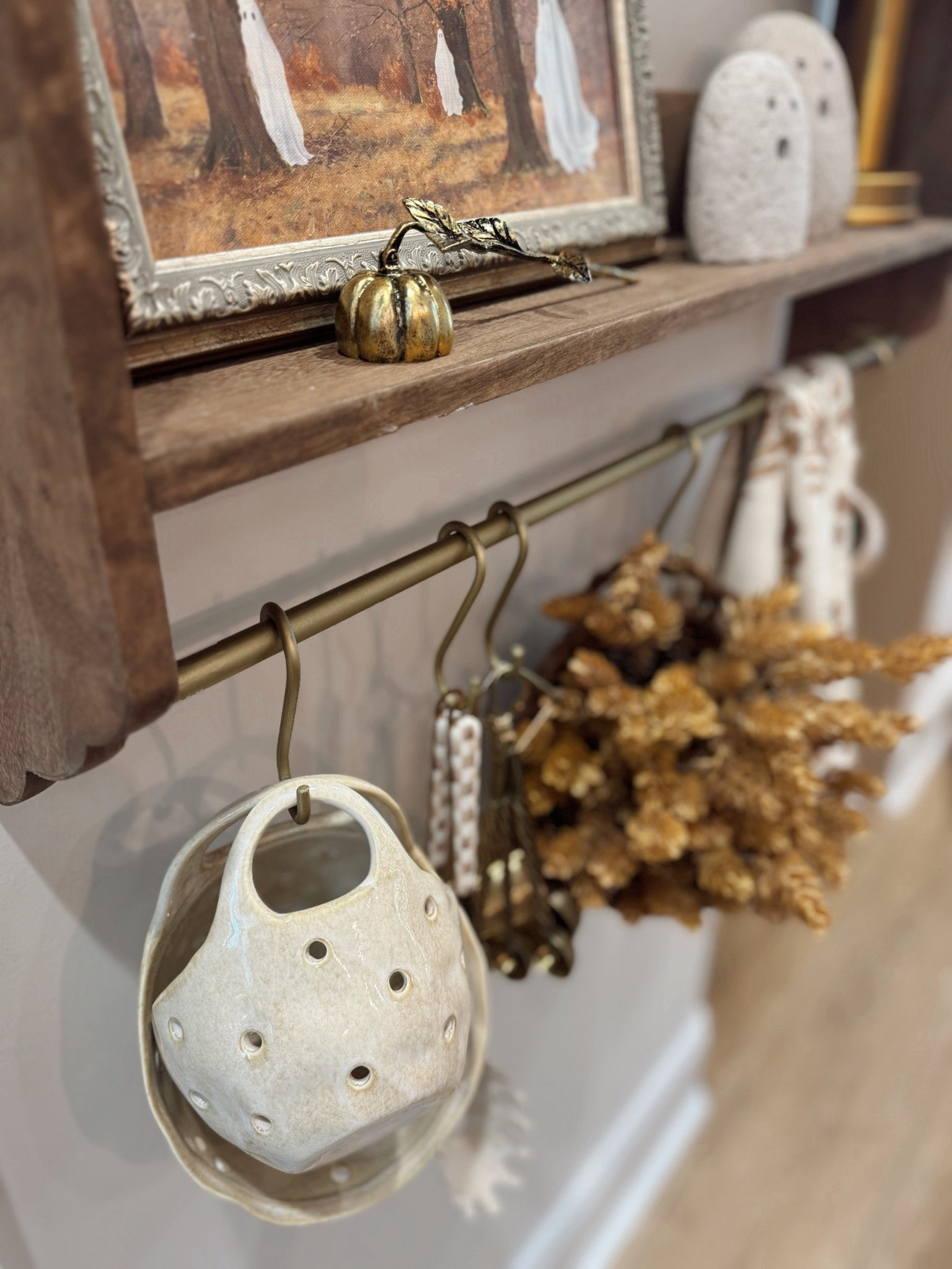 🤎🍂🎃one of my fave cozy spots! 

Kitchen decor / fall inspo / home / amazon / target / Holley Gabrielle 

#LTKStyleTip #LTKHome #LTKSeasonal