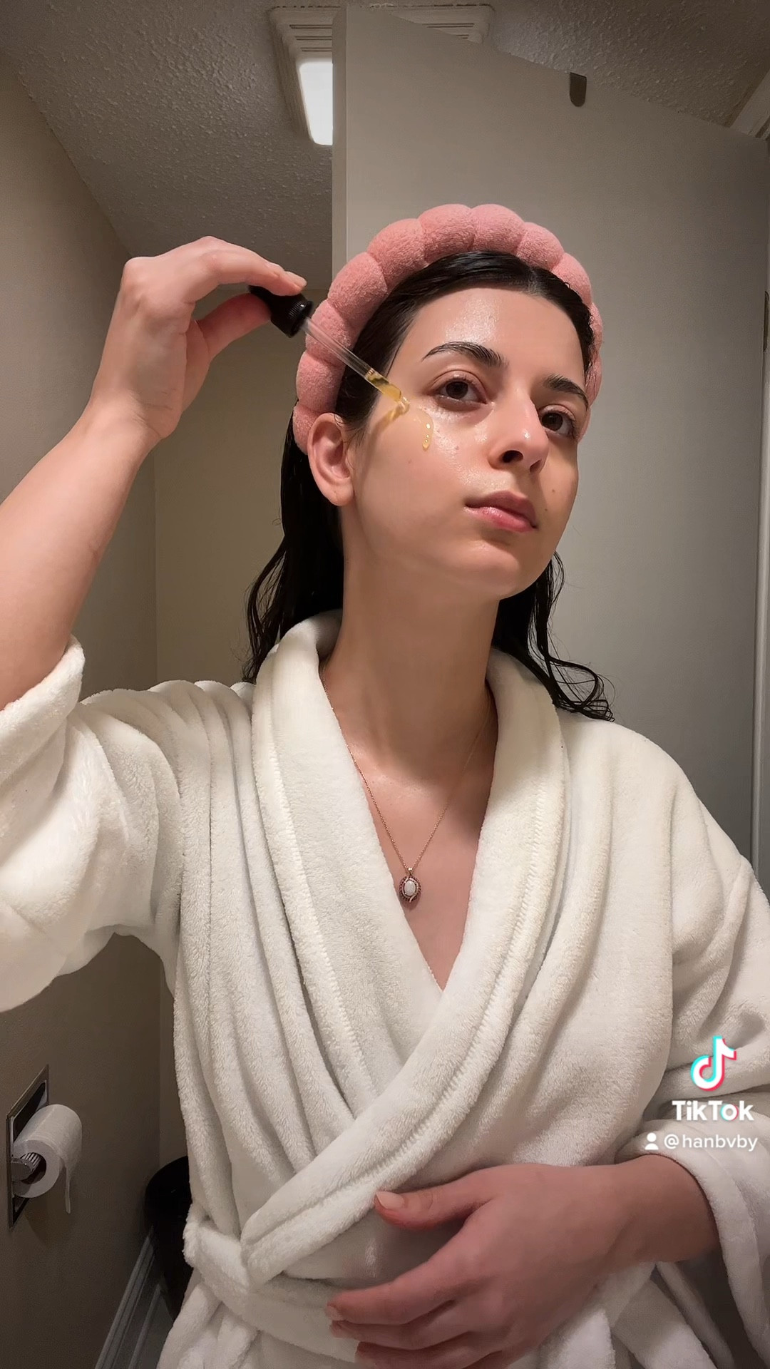 My nighttime skincare routine! I have dry skin and focus on hydration during the colder months 🌙 

#LTKfamily #LTKhome #LTKbeauty