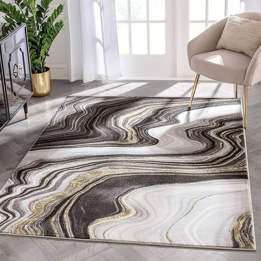 Well Woven Werrick Grey & Gold Striated Marble Pattern Area Rug (5'3" x 7'3") | Amazon (US)