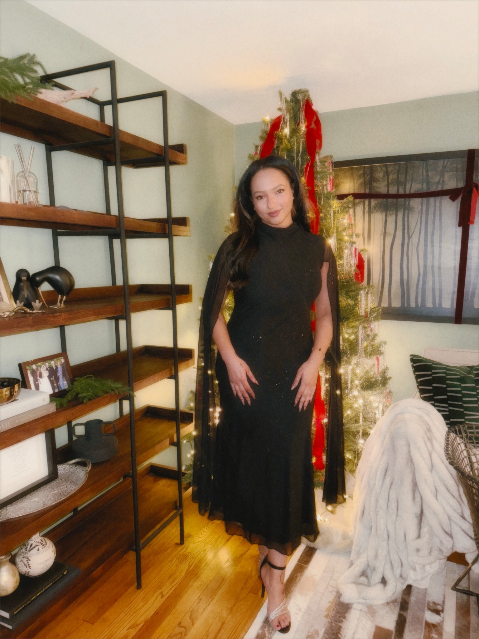 Perfect dress for the holiday season! 

#LTKHoliday #LTKFindsUnder50 #LTKFindsUnder100