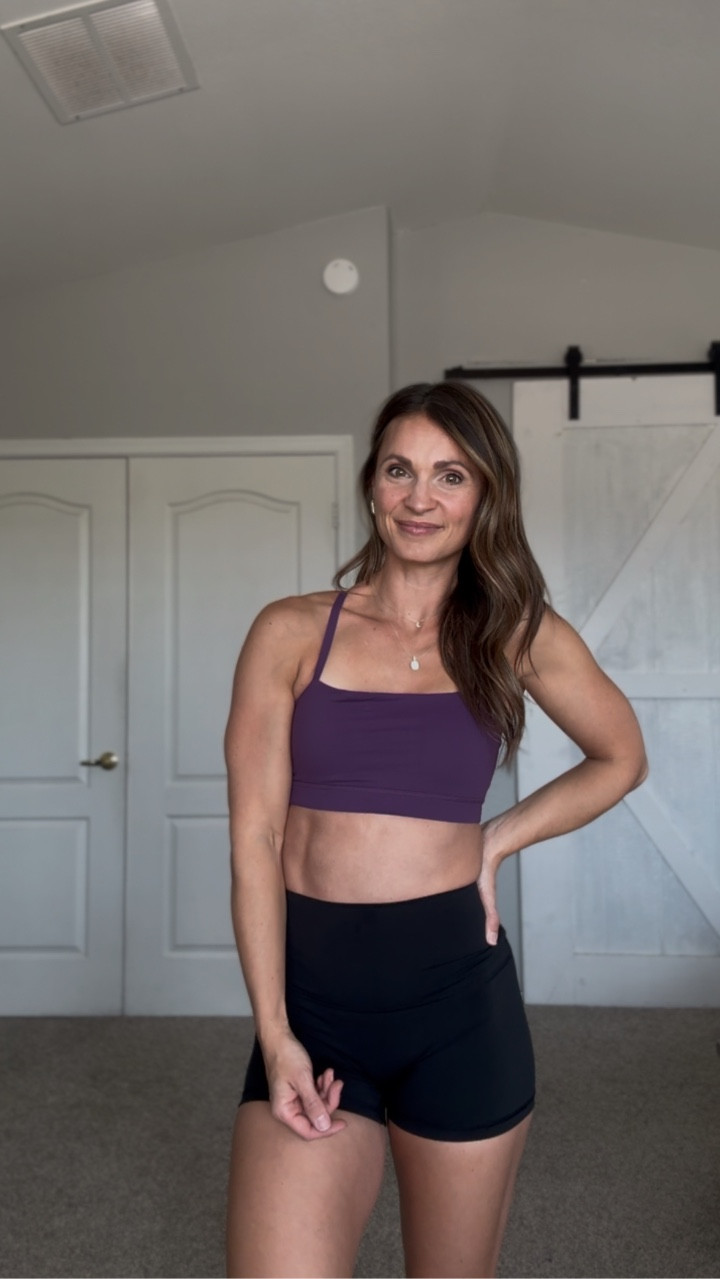 Current activewear obsession 😍
This YUNOGA set is seriously everything—adjustable straps, no front seam, comfy fit, and just the right amount of support. Perfect for workouts, errands, or just lounging in style. 🖤✨

#activewearobsessed 
#athleisureoutfits 
#bikershortsstyle 
#everydayathleisure 
#comfyandcute 
#fitnessfashioninspo 
#workoutootd 
#yunoga 
#yunogaathleticwear

#LTKPetite #LTKU #LTKActive