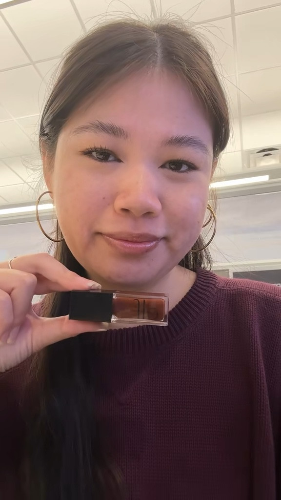 e.l.f. cosmetics Reviver Lip Oil in Hot as Fudge 💕

#LTKFindsUnder50 #LTKWatchNow #LTKBeauty