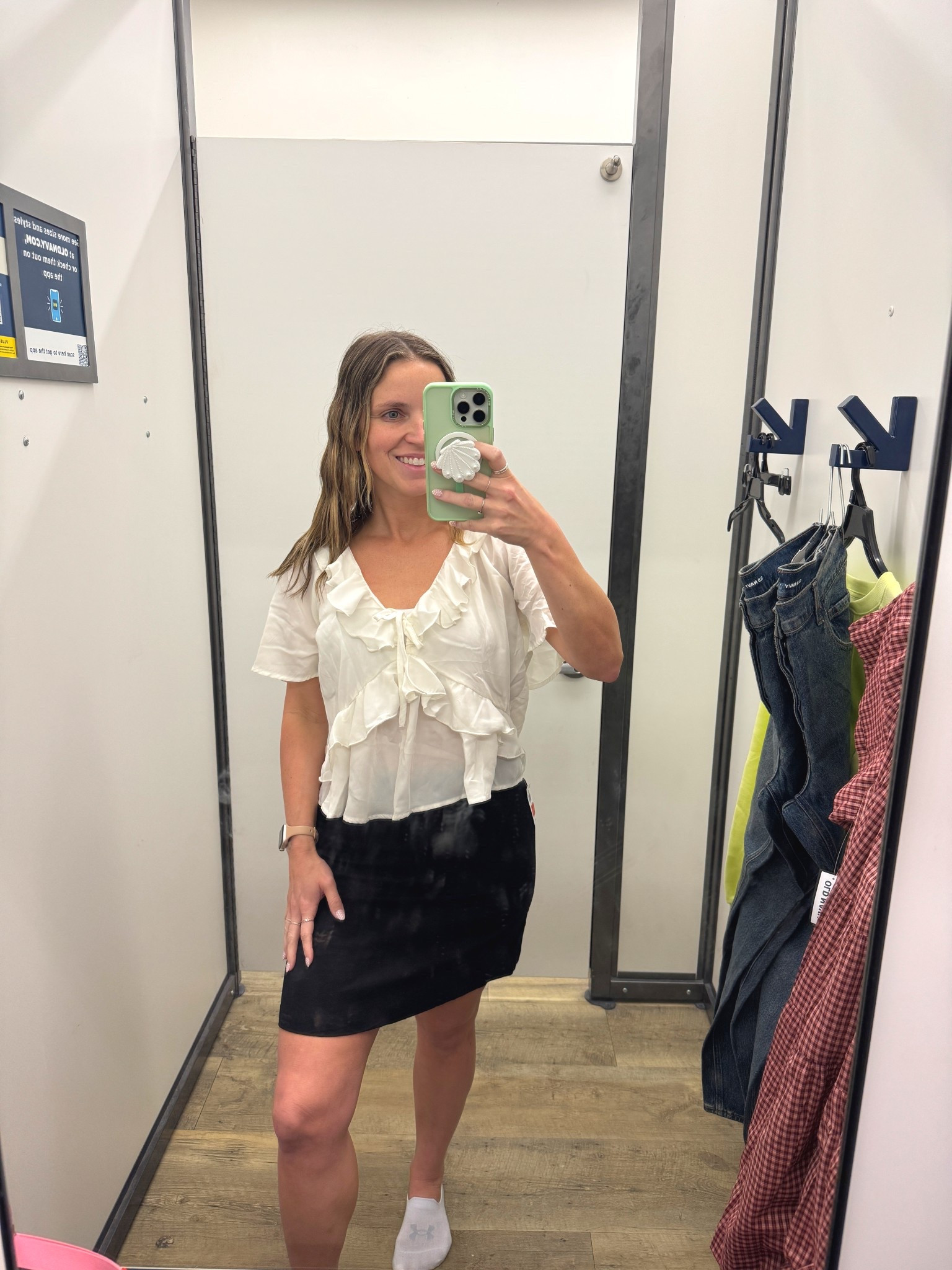 The top was giving the same vibes as that ruffle dress earlier — even the XS felt oversized on me. Cute idea, but just too big.

But this black linen skirt? OBSESSED. It fit perfectly (wearing XS), was comfy, and on clearance 👏 You better believe it came home with me.

Full Old Navy try-on haul is on TikTok @katiedb52 👀

#LTKFindsUnder50 #LTKStyleTip #LTKPetite