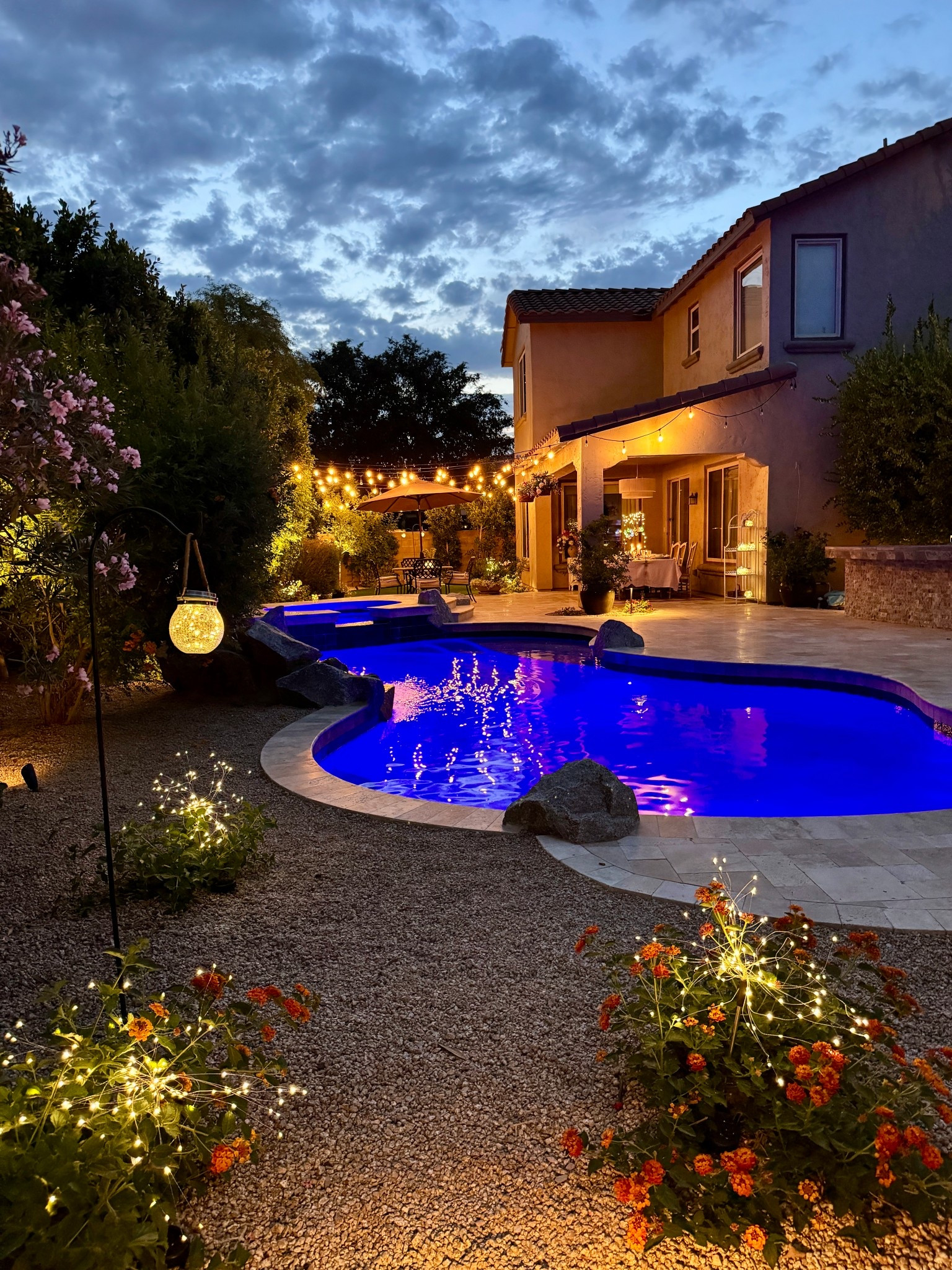 Solar Nighttime Twinkles for your yard ✨✨

Solar lights, outdoor lights, lanterns, solar crackle lanterns, fairy lights, backyard decor 

#LTKHome #LTKFindsUnder50