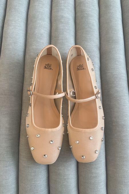 Ballerina flats with sparkles! This remind me of the Steve Madden sparkly flats, but at a fraction of the price. These run large so size down 1/2 size.

#LTKstyletip #LTKshoecrush #LTKfindsunder50