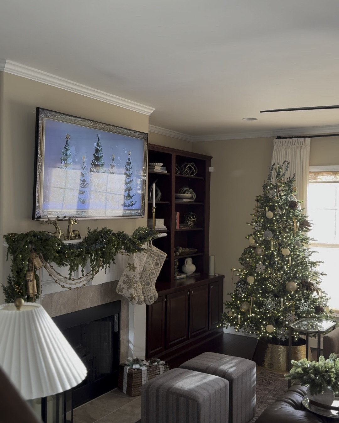 I have an announcement—
Ahem… It’s Christmaaas! 😂 
Just kidding, it’s almost turkey time but, I am done with Christmas decorating. Now I just need a glass of eggnog and Christmas Vacation on my tv!

Have a great weekend everyone!

#Christmas #ChristmasDecorations #HolidaySeason #Holiday #HomeDecor #HomeInspiration #Timeless #TimelessDecor

#LTKSeasonal #LTKHome #LTKHoliday