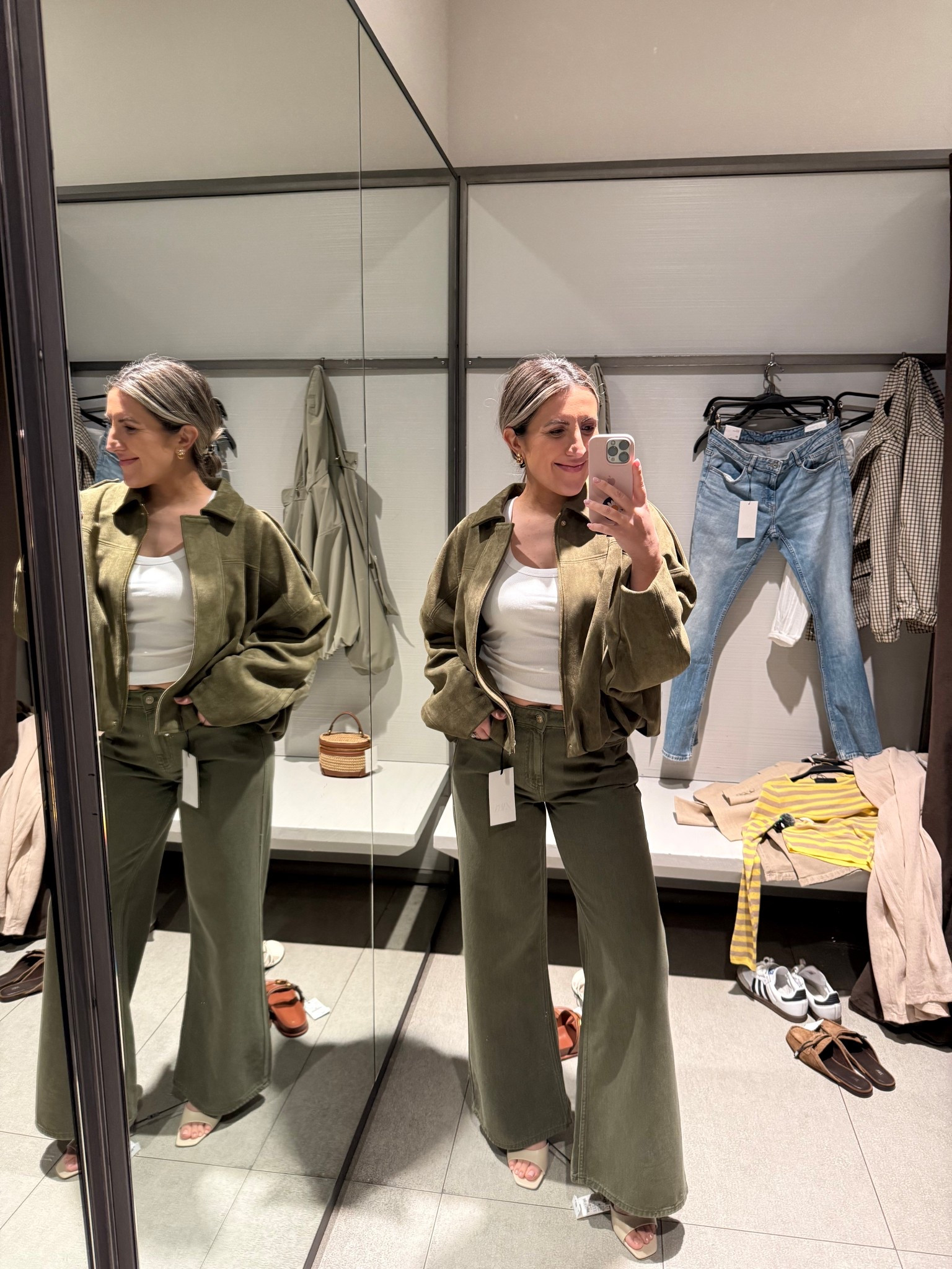 Monochromatic look 

#LTKmomlife #LTKootd