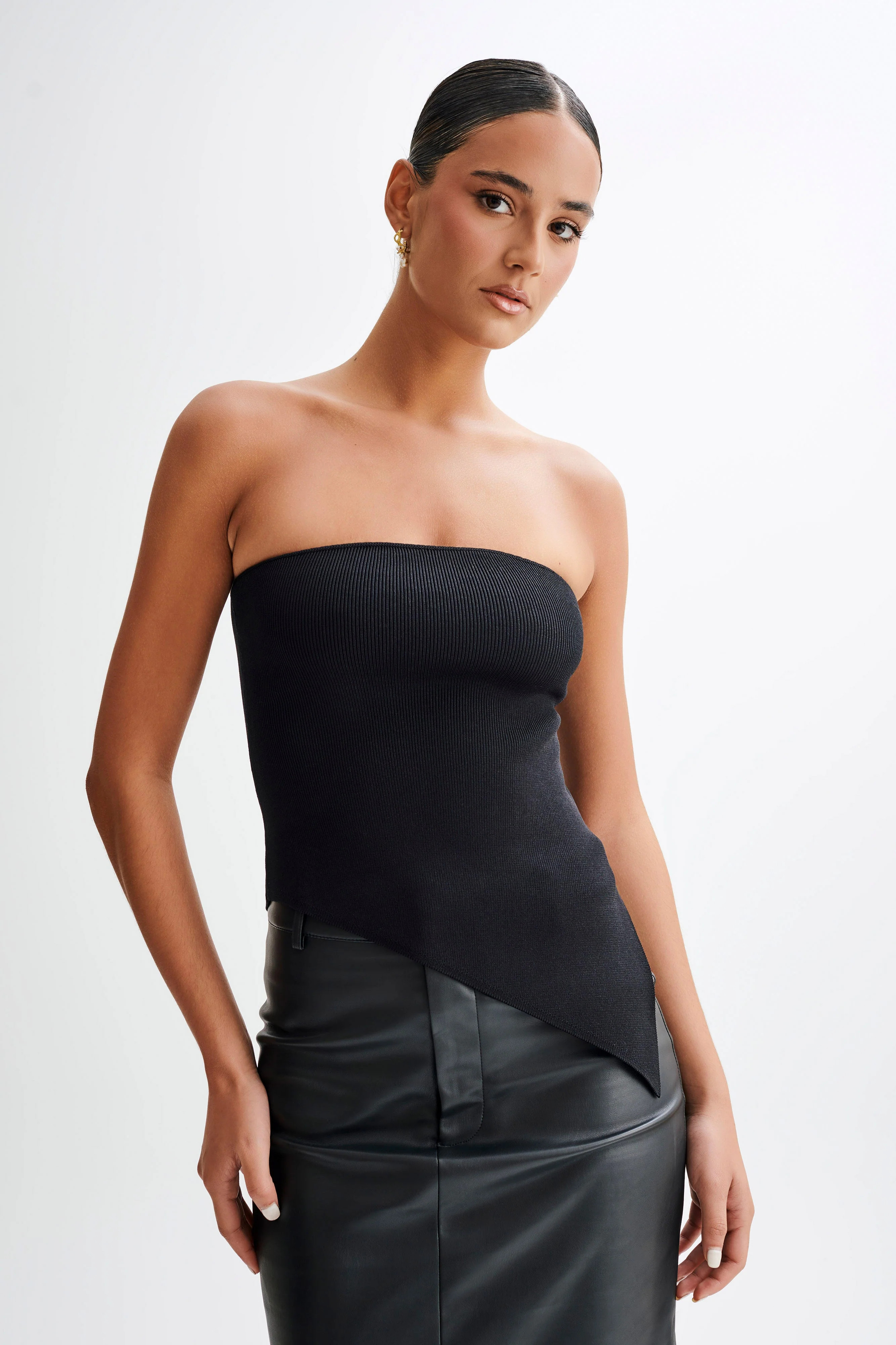 Sidney Asymmetrical Strapless Knit Top - Black | MESHKI US
