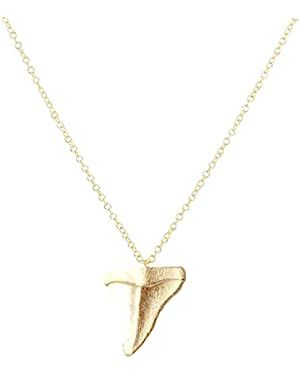WLLAY Fashion Shark Tooth Pendant Necklace For Women Beach Jewelry | Amazon (US)