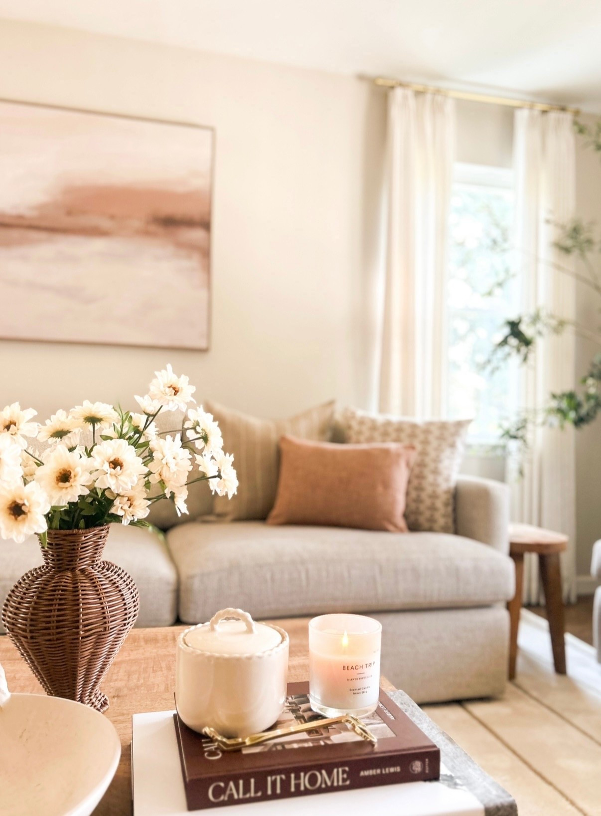 Loved these faux floral stems from @Target last year so much (they’re unfortunately out of stock 😢) but I found a few floral options with a very similiar “wildflower” vibe. 🌼

Afloral spring stems, living room
Inspo #LTKFindsUnder100

#LTKHome #LTKSeasonal