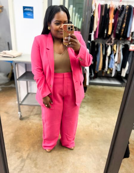 Pink blazer and pink pleated pants from Old Navy for today’s #LTKfind! Wearing a 2x in pants but will have altered to perfection and a large in blazer! #oldnavy #pinksuit 

#LTKworkwear #LTKcurves #LTKFind
