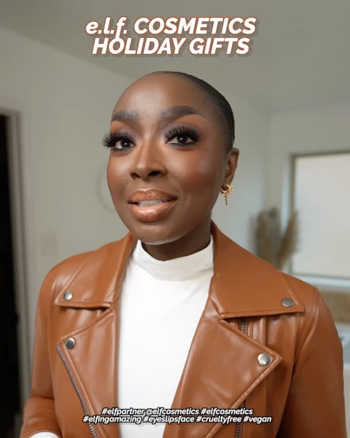 Isn’t this gloss so cute?! For $9, these e.l.f. Cosmetics Glow Reviver Plumping Lip Oils make the cutest holiday gift! Especially since some new shades just launched.  #elfpartner @elfcosmetics #elfcosmetics #elfingamazing #eyeslipsface #crueltyfree #vegan



#LTKHoliday #LTKBeauty #LTKGiftGuide