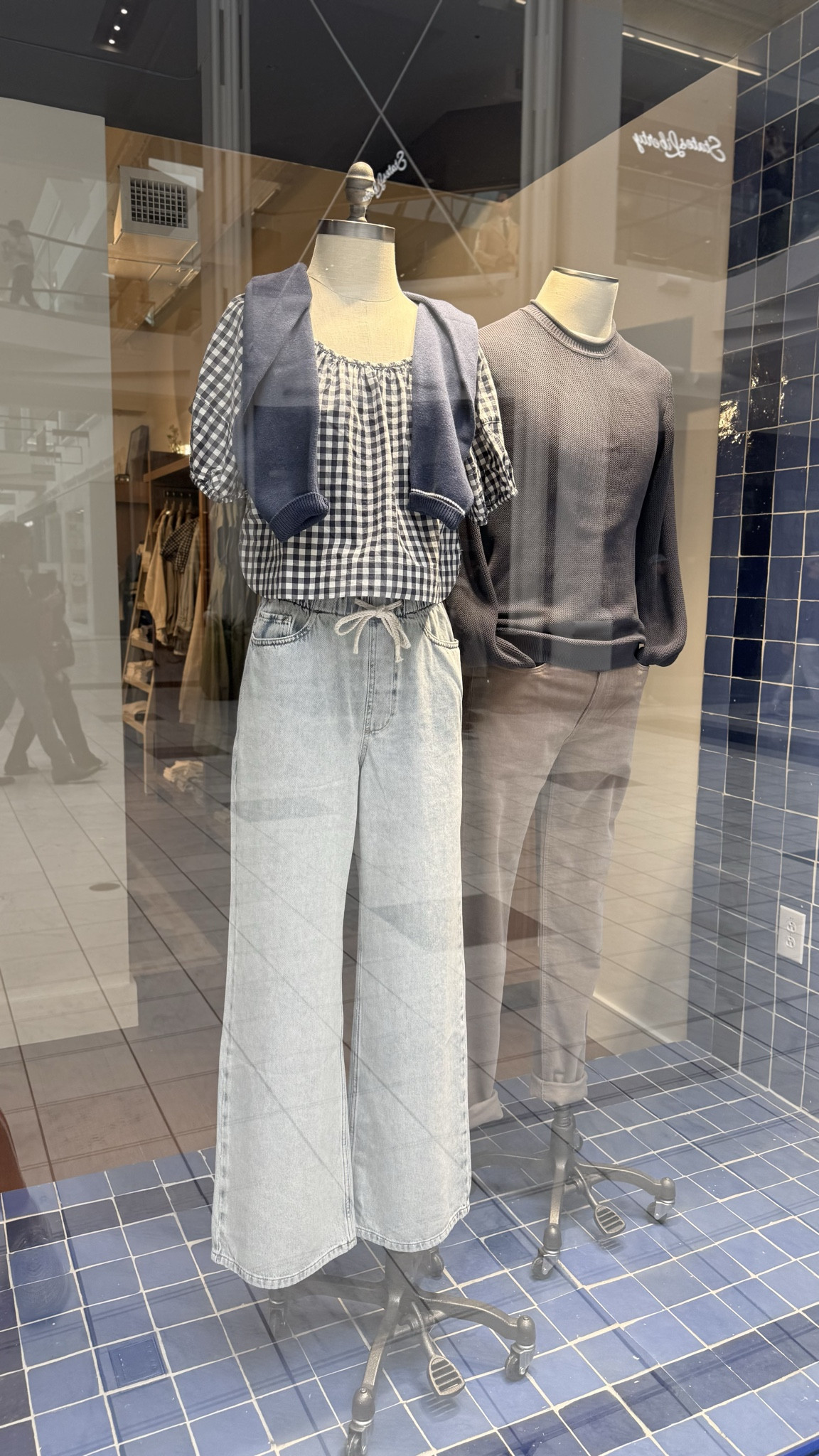 Love this spring look with the puff sleeve gingham and drawstring jeans for cool casual moment! 

#LTKSeasonal #LTKSpringSale #LTKSaleAlert