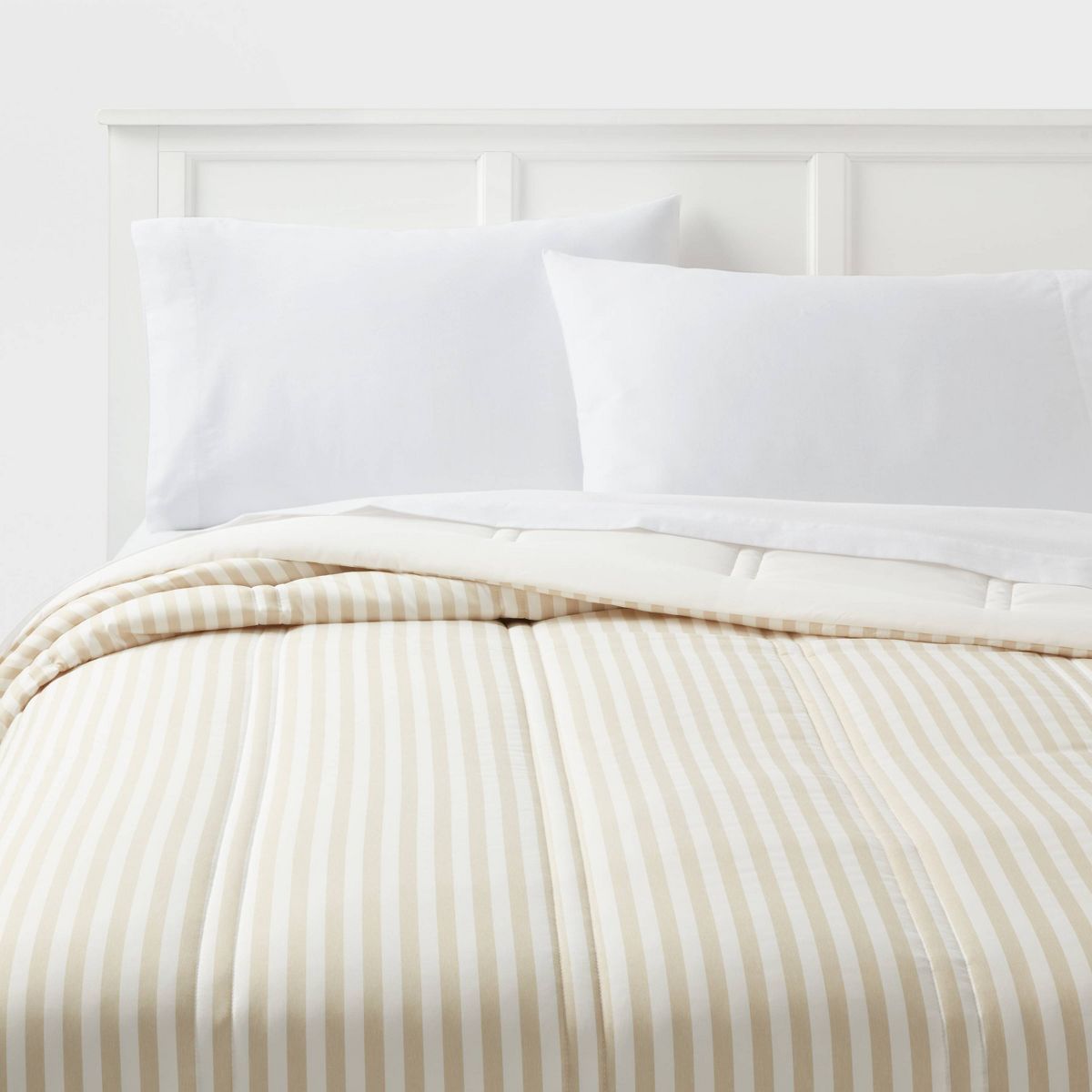 Lofty Microfiber Printed Comforter - Room Essentials™ | Target