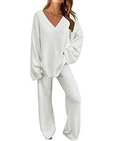 MEROKEETY Women's 2 Piece Outfits Fuzzy Fleece Pajama Set Long Sleeve Top Wide Leg Pants Loungewe... | Amazon (US)