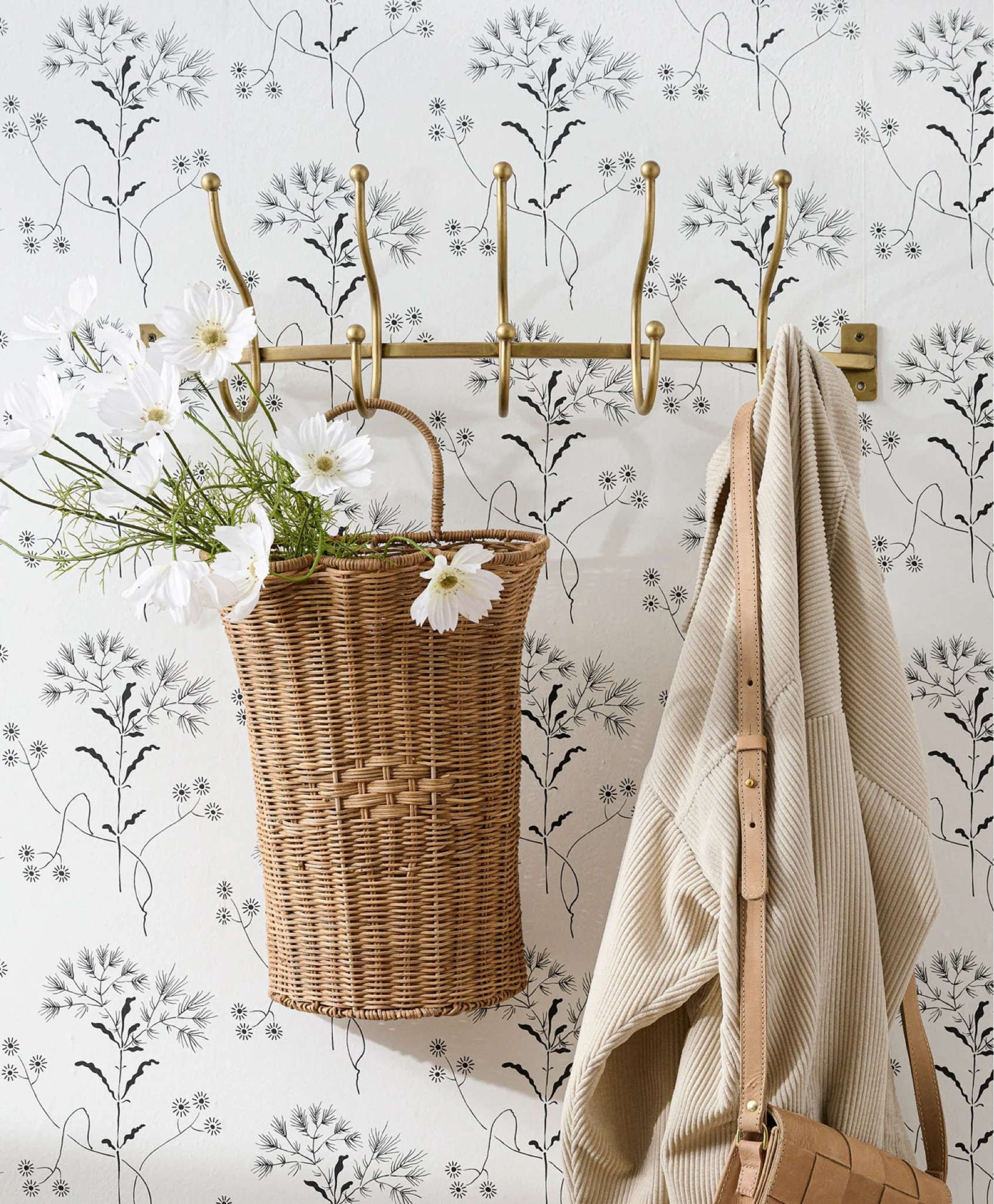 **MEMORIAL DAY SALE**
Scalloped wall basket and antique brass hook rack are my top picks for the sale!
Use in a hallway or a bathroom!