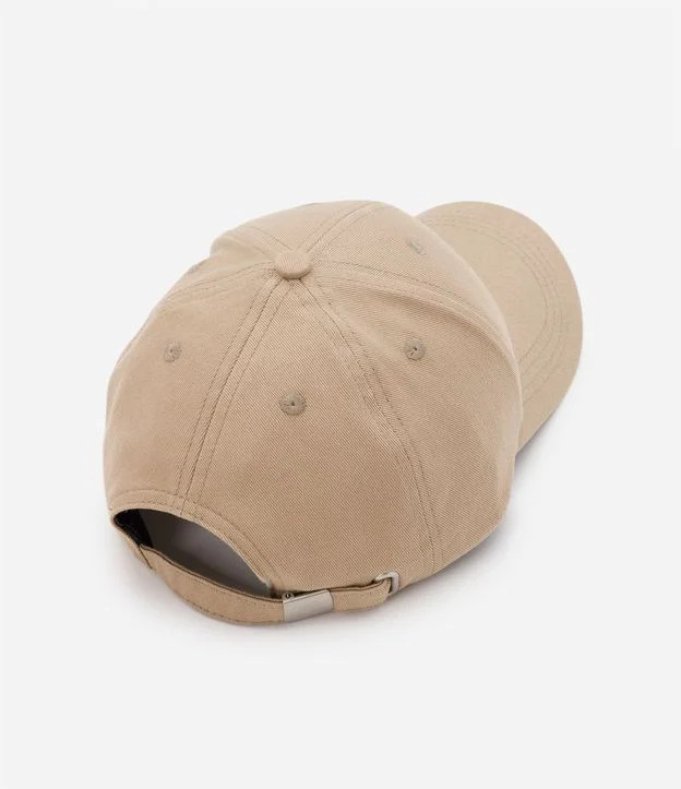 Boné Aba Curva em Sarja com Bordado de New York Bege | Renner (BR)