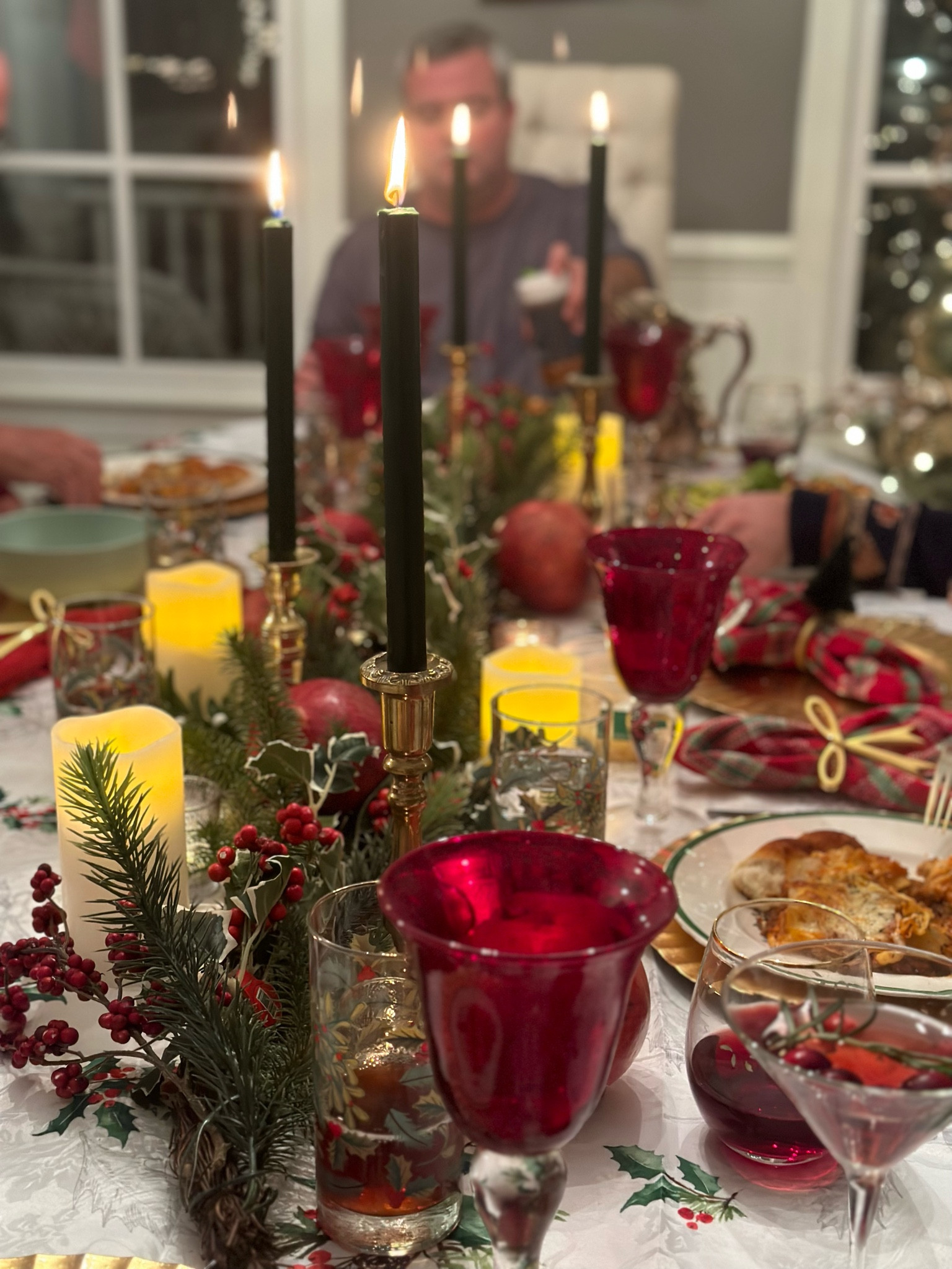 I love a Christmas table 🎄



#LTKHoliday #LTKParties #LTKSeasonal