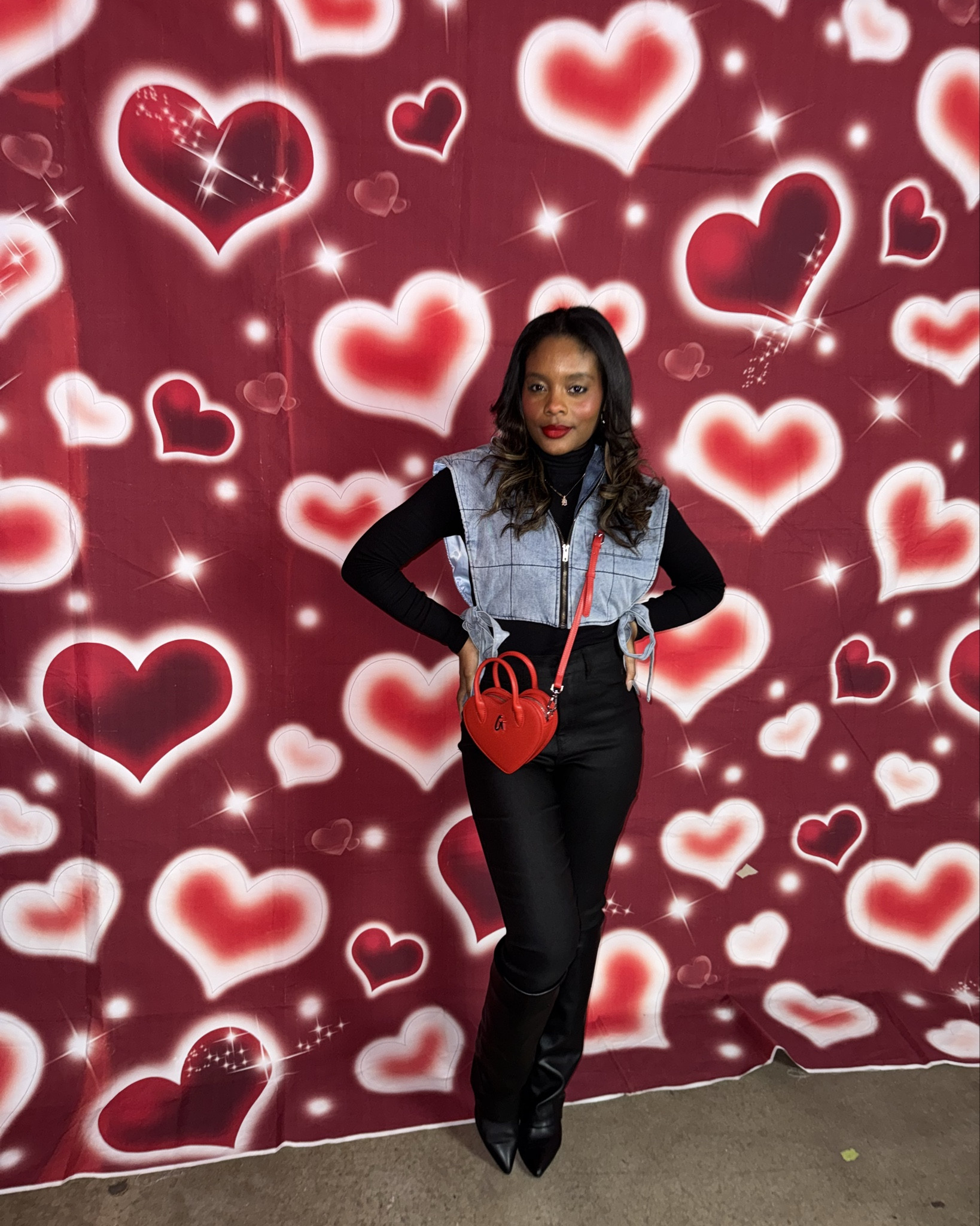 Feeling all the love vibes this month ❤️💕 

I have on my @Guess heel booties and my @GlamAholic heart shaped handbag 👜 


#LTKootd #LTKValentine #LTKPetite
