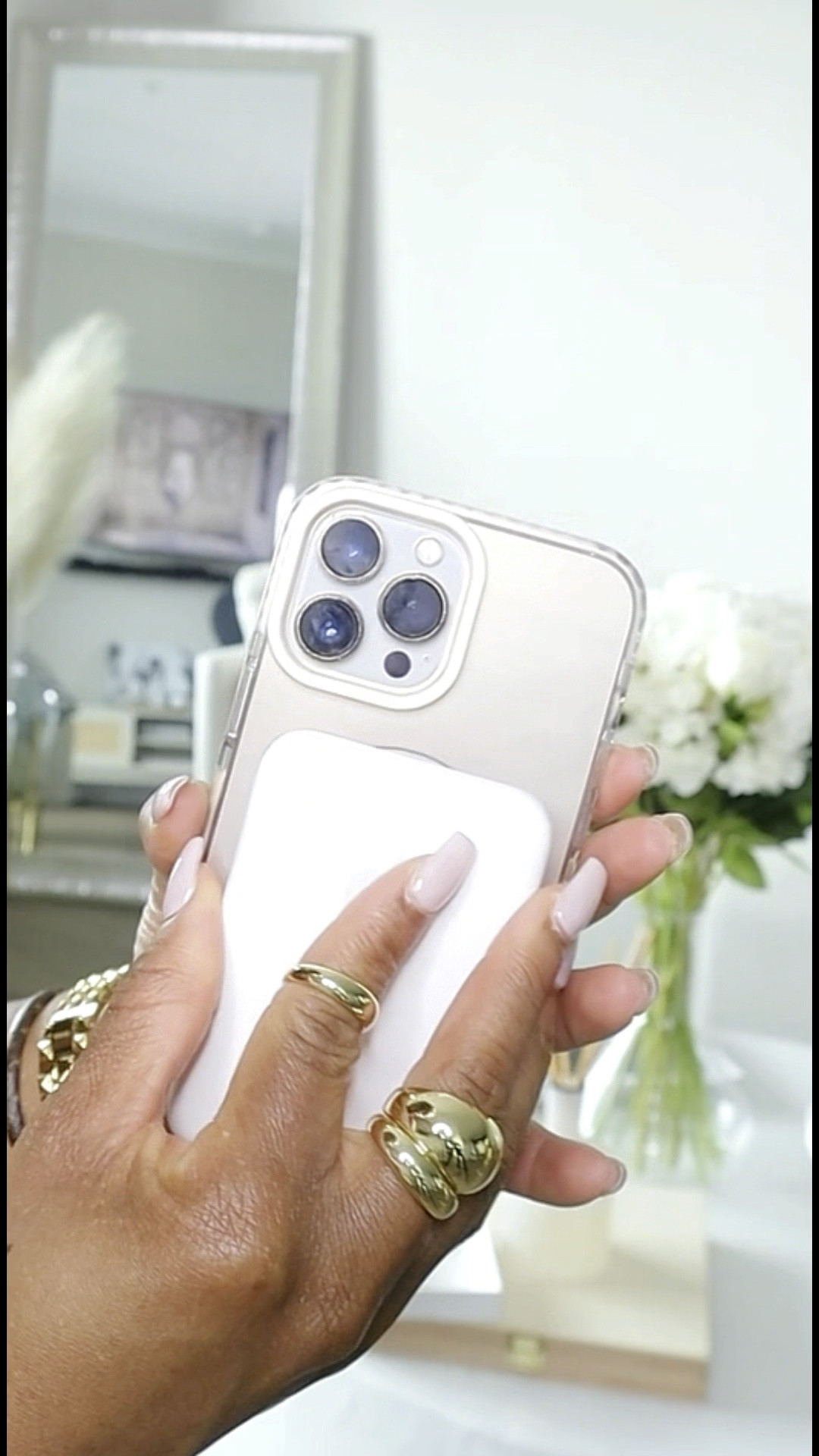 I made some purchases on @Prime #BigDealDay and my orders have arrived!!!!! 

1st is the @apple Mag Safe Battery Pack. I’m already in love with this and i think this is definitely one for the girlies - the girls with phone constantly knocking on deaths door! 😂😂

Next unboxing tomorrow 🥰! 

ʟɪᴋᴇ ᴛʜɪᴤ? ʟɪɴᴋ ɪɴ ᴍʏ ʙɪᴏ! 💋

#PrimeBigDealDay #Unboxing #AppleMagSafeBattwryPack #portableCharger #AppleProductsReview #ProductReview #BlackGirlCreate #ChicagoCreator

#LTKHolidaySale #LTKfindsunder100