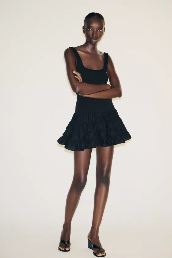 CONTRASTING VOLUMINOUS DRESS | Zara US