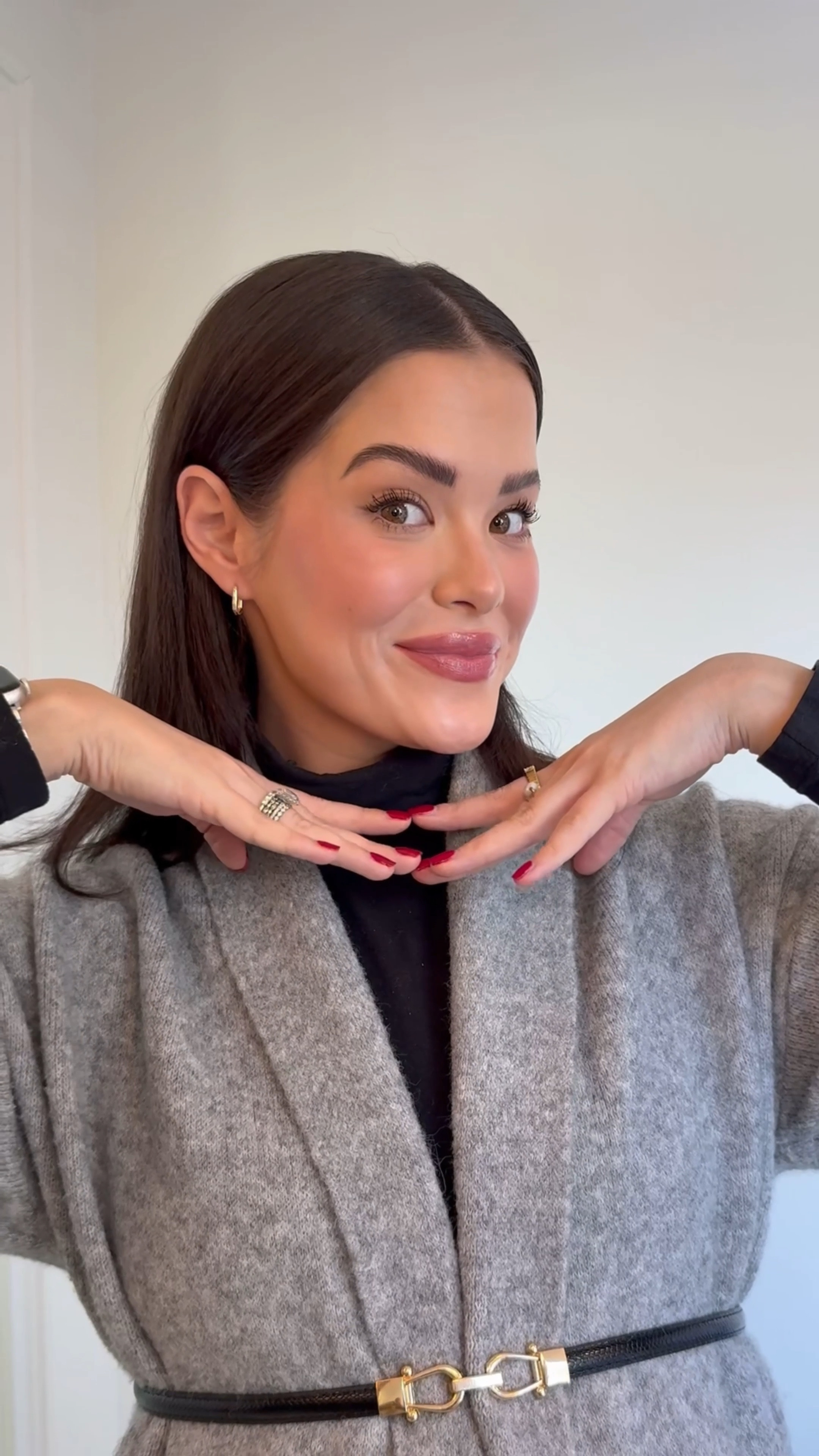 My current makeup routine
@tatcha lip jelly
@milkmakeup Glow Illuminating Primer
@rhode glazing milk 
@lauramercier Real Flawless Weightless Perfecting Waterproof Foundation in Cashew
@natashadenona Hy-Glam Brightening & Hydrating Crease Proof Concealer in shade N1 
@makeupbymario Bronzing Serum in Light
@rhode pocket blush in sleepy girl
@lauramercier loose setting powder for undereyes
@lauramercier luminous perfecting pressed powder to set the rest of the face
@valentino.beauty Eye2Cheek blush in Born in Roma
@merit Day Glow Dewy Highlight Balm in Cava
@rarebeauty Brow Harmony Eyebrow pencil in Deep Brown
@anastasiabeverlyhills BrowFreeze
@makeupbymario Master Mattes (i used shade MM1 and MM2 in the corner & crease)
@lancomeofficial LiquiPencil Longwear Eyeliner in French Chocolate
@findingferdinand Lash Lift tubing mascara in Black
@charlottetilbury Lip Cheat Liner in Pillowtalk
@rhode peptide lip tint in toast
@makeupbymario 16HR Soft Setting Spray


#LTKFindsUnder50 #LTKBeauty