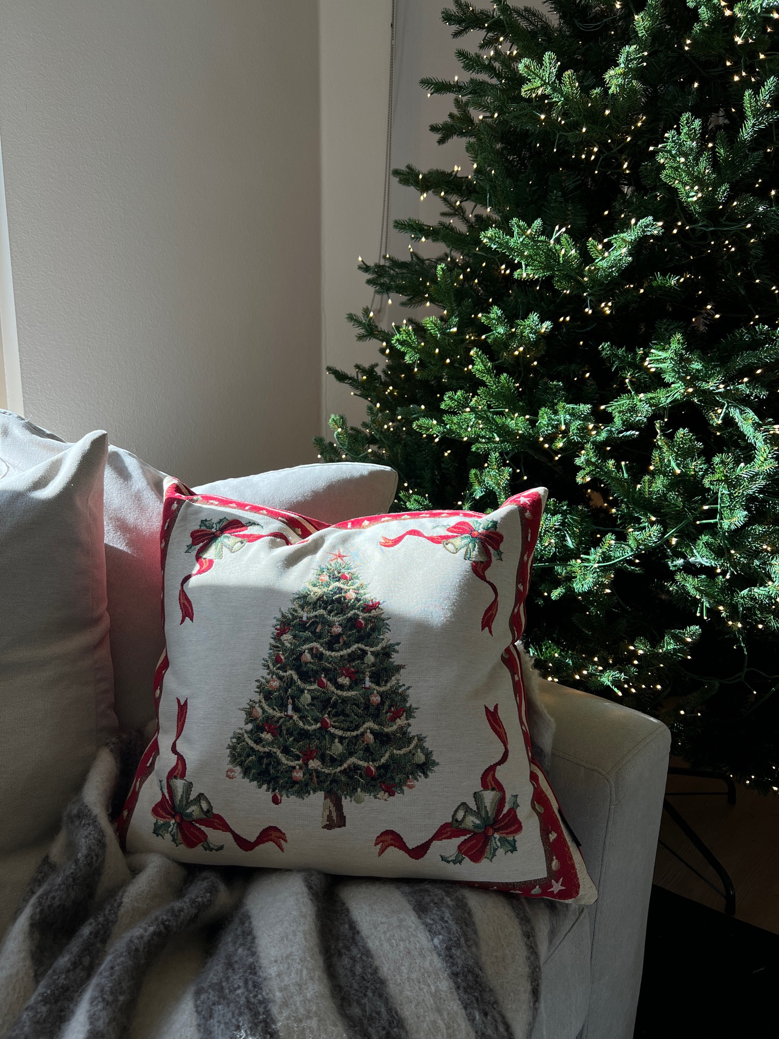 Christmas time is here 

#LTKFindsUnder50 #LTKHome #LTKHoliday